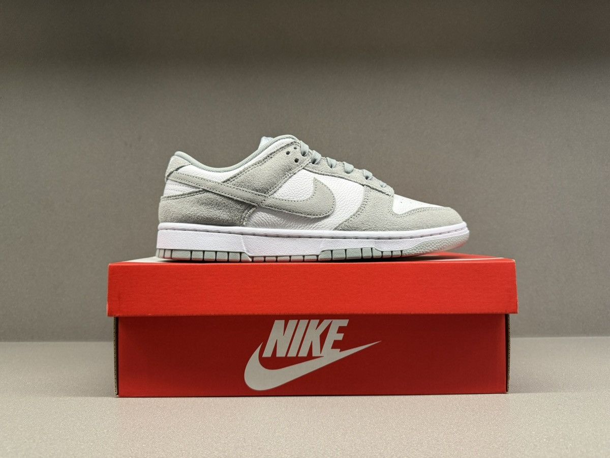 Nike Nike Dunk Low SE White Light Pumice Size US 9 / EU 42 - 2 Thumbnail