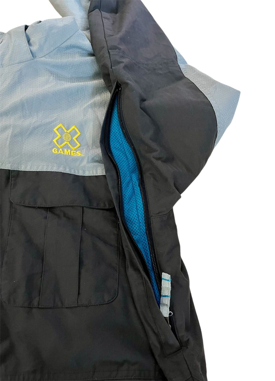 Vintage Vintage X Games Snowboarding Ski Insulation Winter Jacket Size US L / EU 52-54 / 3 - 6 Thumbnail