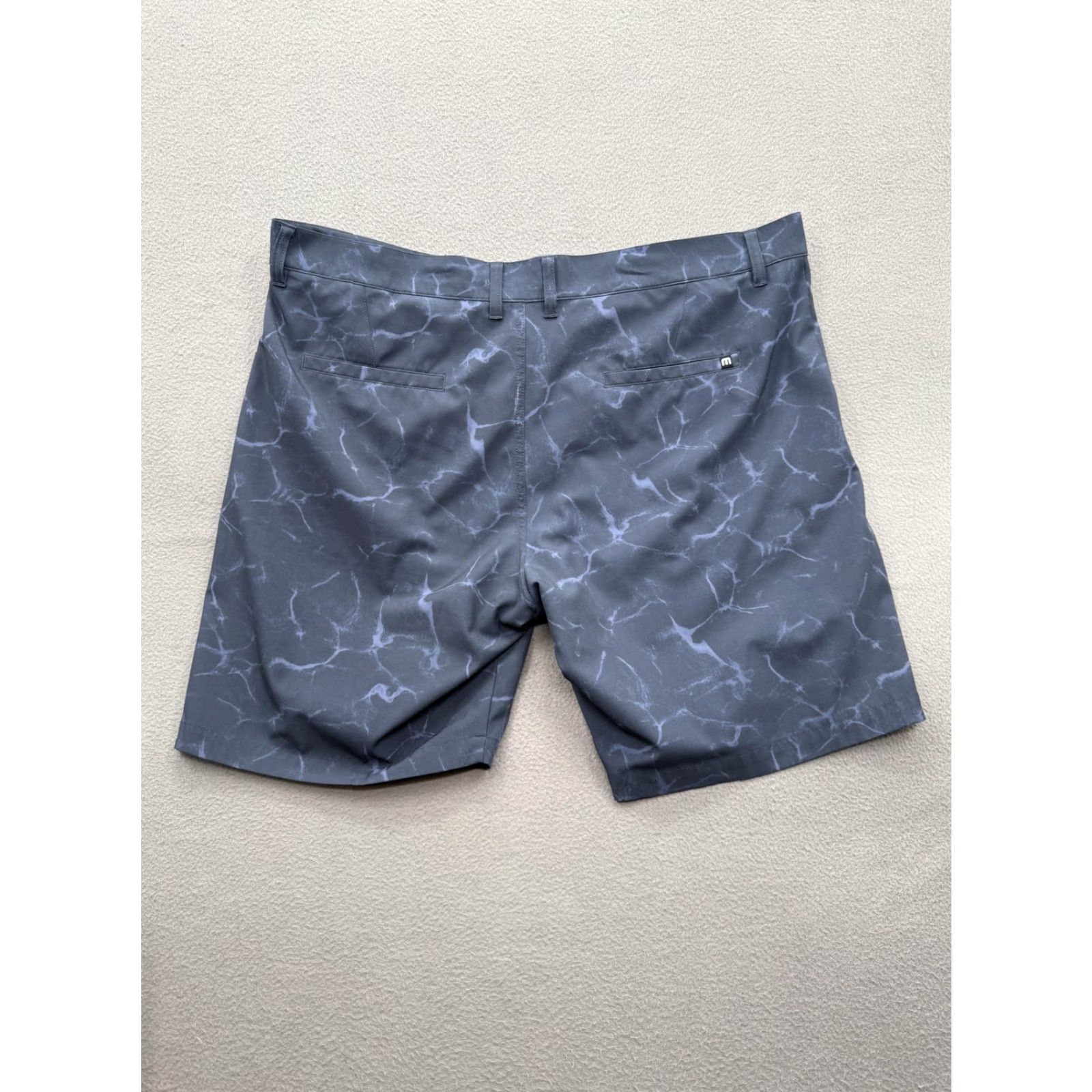 TravisMathew TravisMathew Shorts Mens 40 Gray Marble Print Golf Chino Stretch Performance Size US 40 / EU 56 - 2 Thumbnail