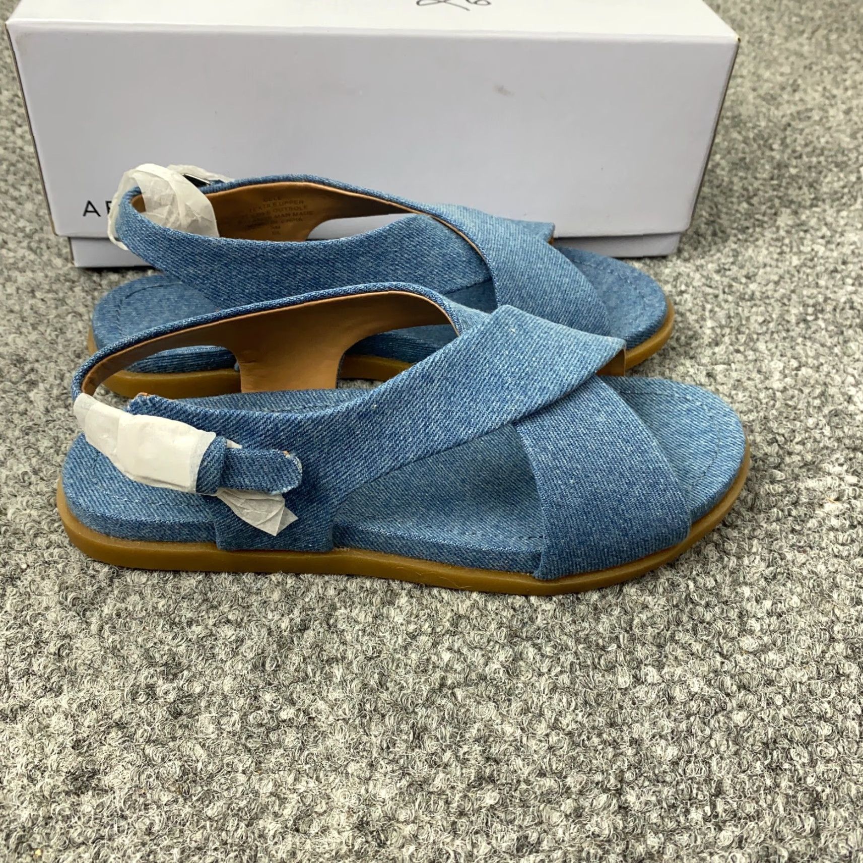 Vintage AEROSOLES Denim Blue Strappy Sandals Womens Size 5 M Flat Open Toe Buckle Size US 5 / IT 35 - 2 Thumbnail