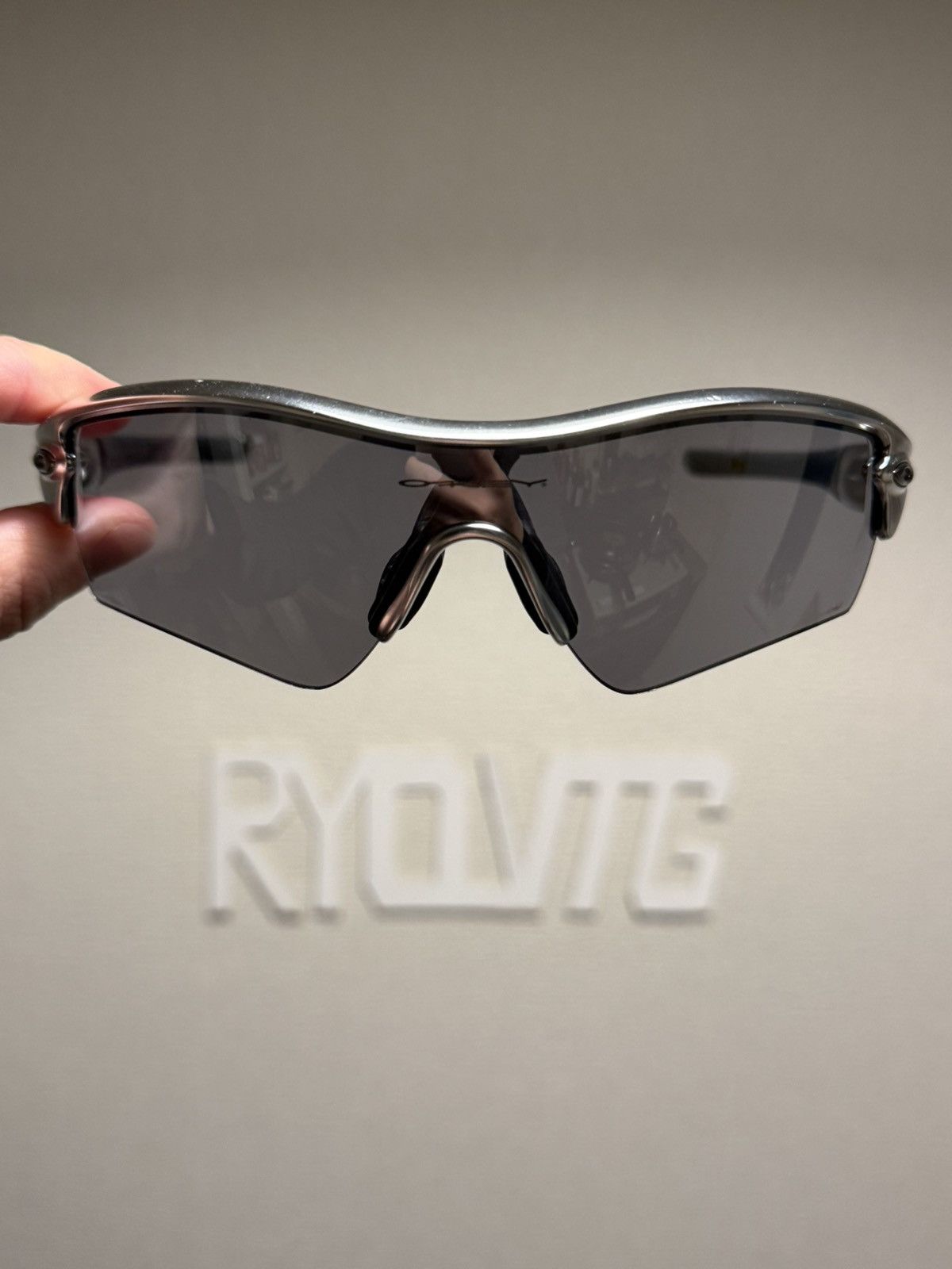 Oakley OAKLEY RADAR POLISHED ALUMINUM SUNGLASSES Size ONE SIZE - 3 Thumbnail