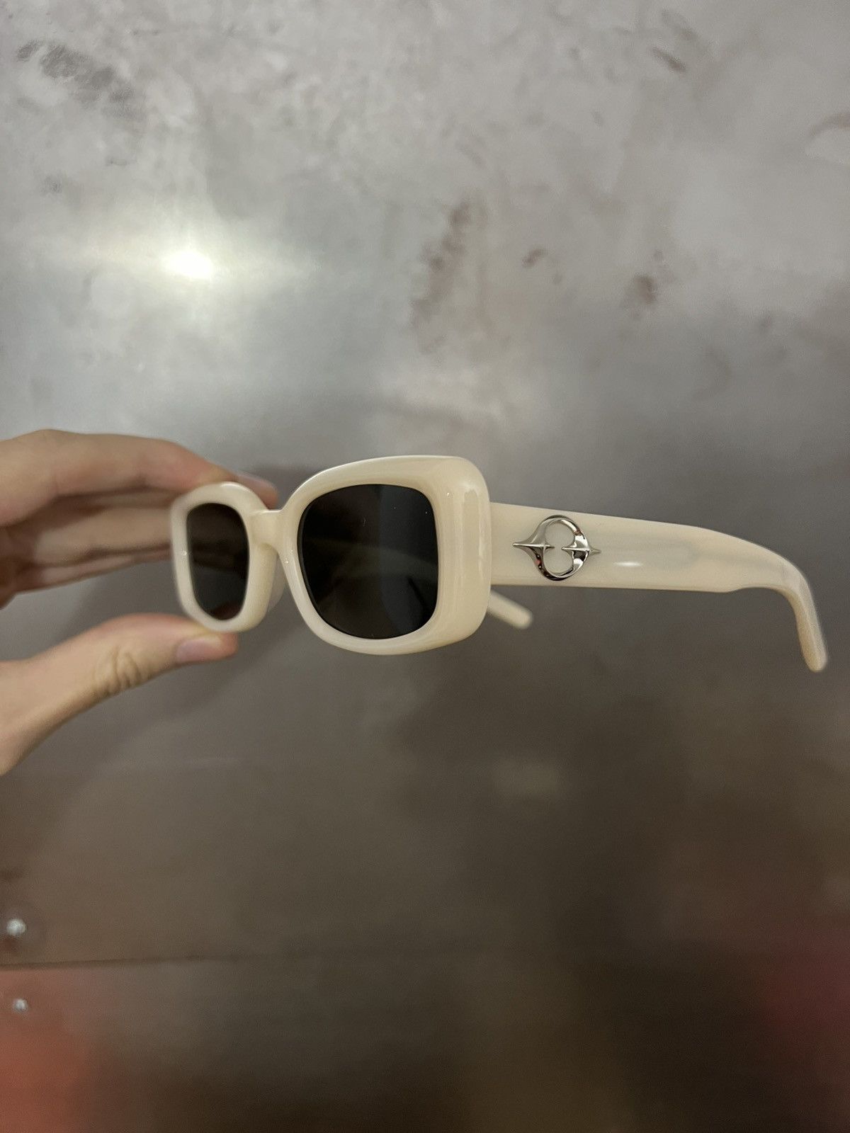Gentle Monster Gentle Monster The Bell Sunglasses Size ONE SIZE - 1 Thumbnail