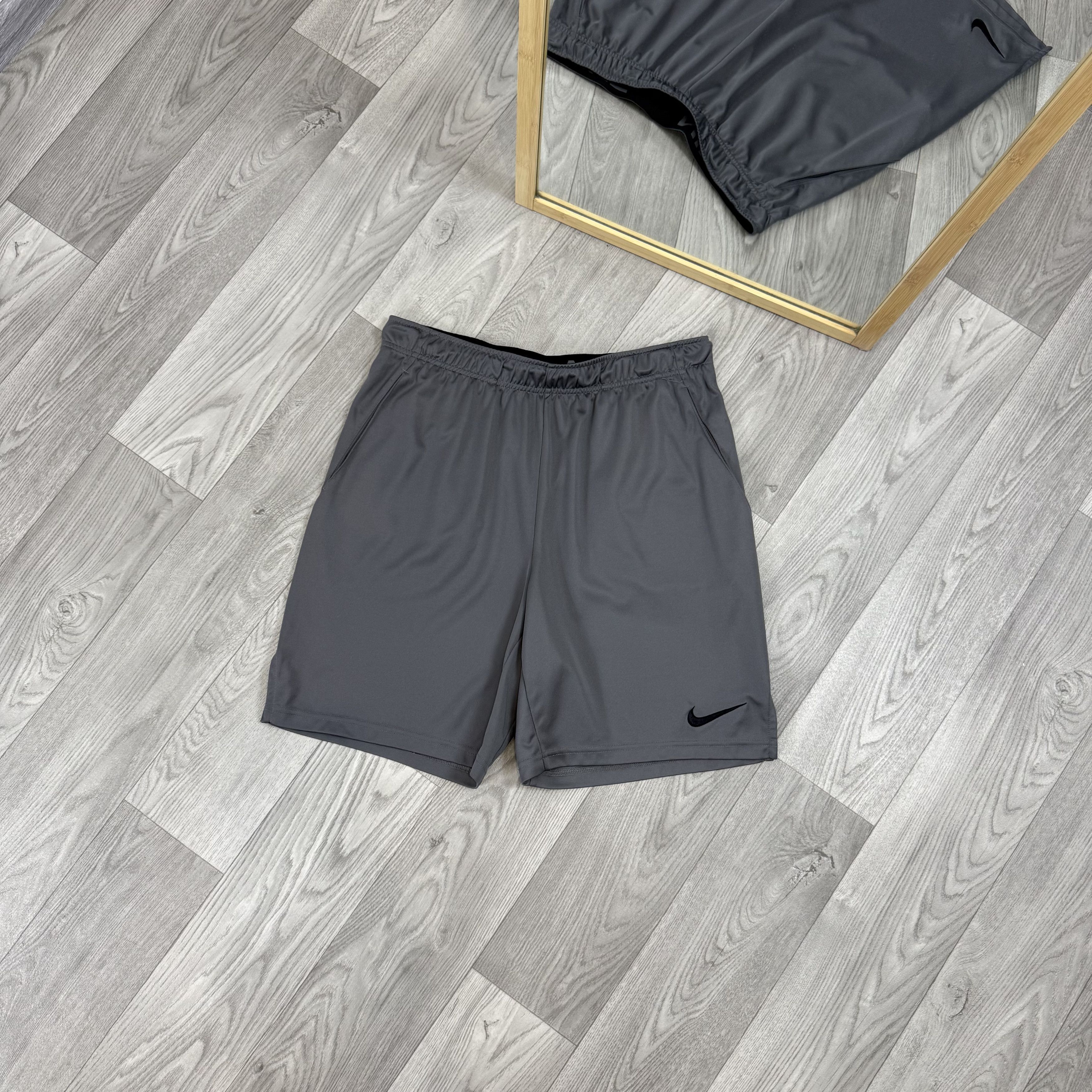 Nike Nike Dri-Fit Grey Shorts Size US 34 / EU 50 - 1 Thumbnail