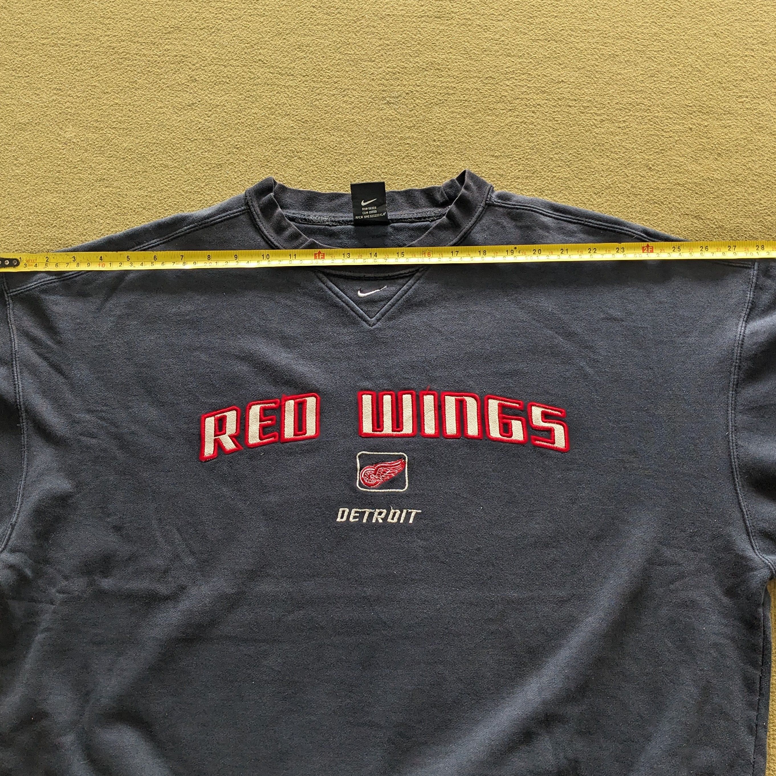 Nike Vintage NIKE Detroit Red Wings Hockey Team Sweatshirt Size US XL / EU 56 / 4 - 4 Thumbnail