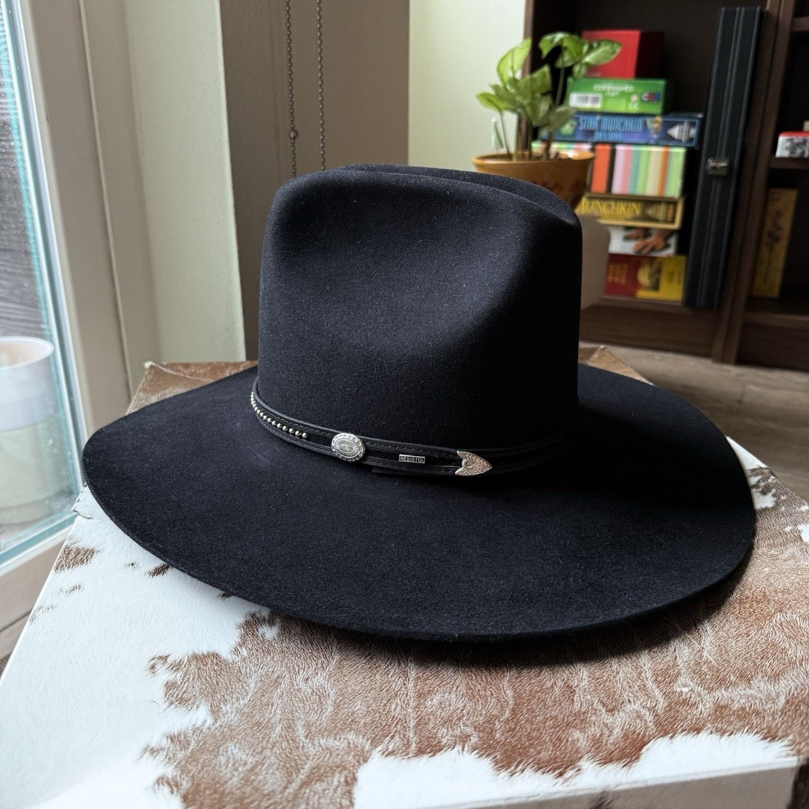 Vintage Vintage Resistol Black Cowboy Hat 4x Beaver Oval 6 7/8 L Size ONE SIZE - 1 Thumbnail