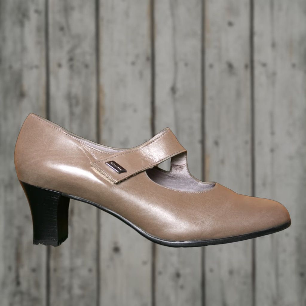 Vintage BeautiFeel Katherina Stone Brown Mary Jane Pump Heels EUR 38 US 7-7.5 Leather Mid Heel Womens Shoes Stone Mary Jane Pumps Size US 7.5 / IT 37.5 - 1 Thumbnail