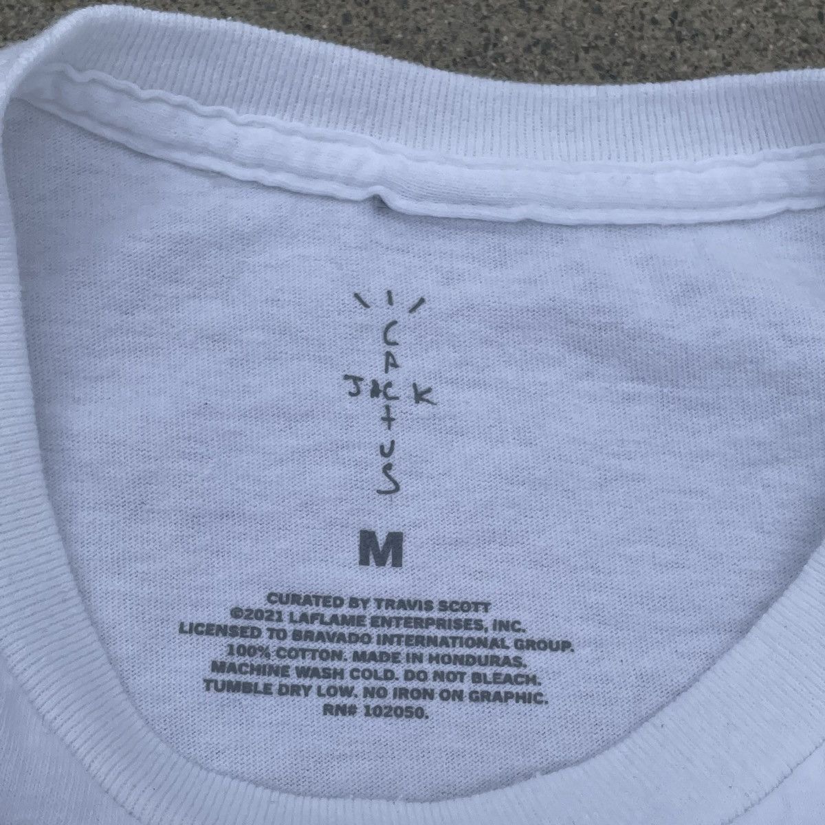 Travis Scott Travis Scott Rolling Loud NYC 2021 Tshirt Rare size Medium Size US M / EU 48-50 / 2 - 8 Thumbnail