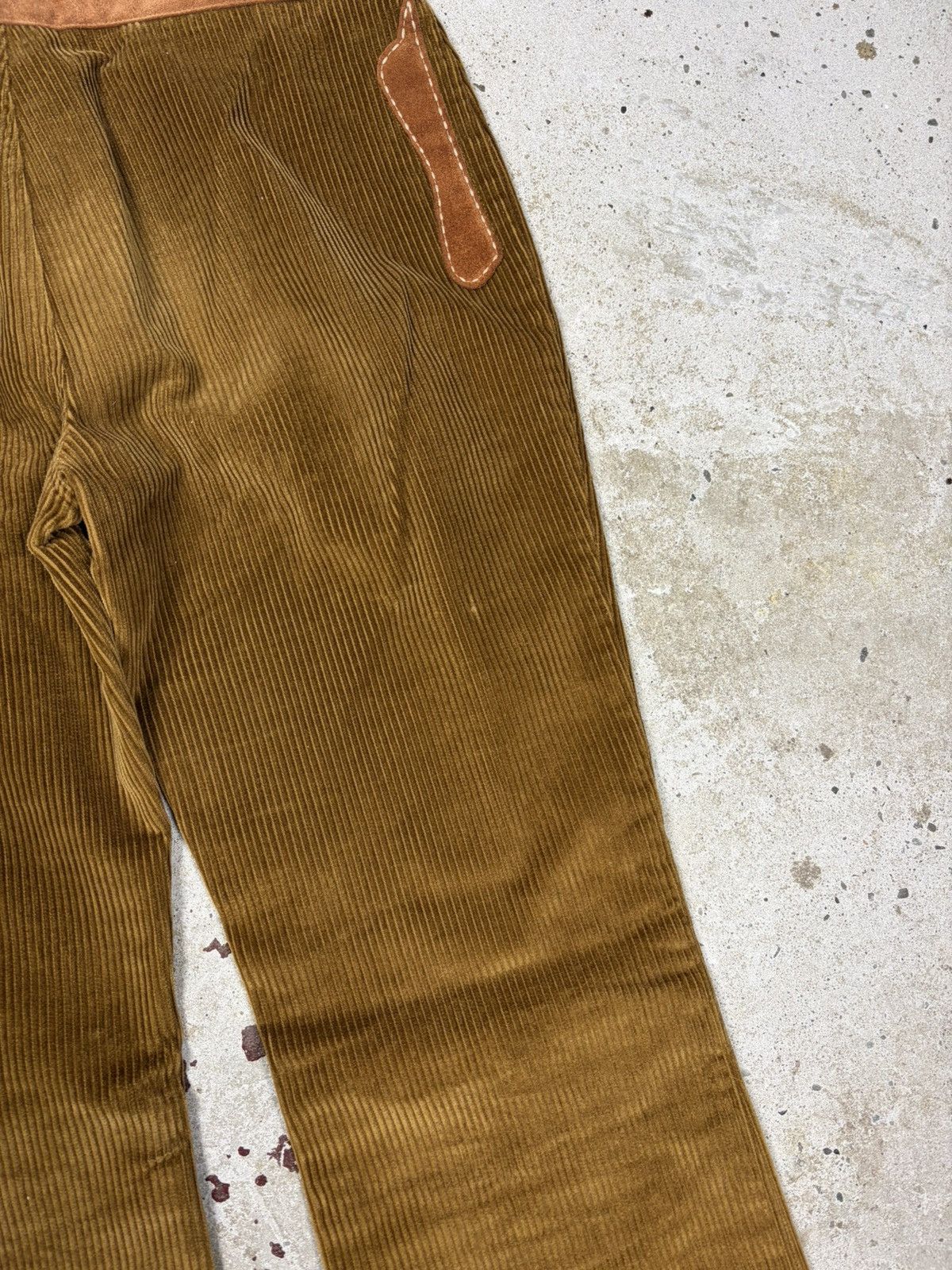 Dolce & Gabbana 2000s Dolce & Gabbana Corduroy Bootcut Pants Suede Leaves Size 30" / US 8 / IT 44 - 18 Thumbnail