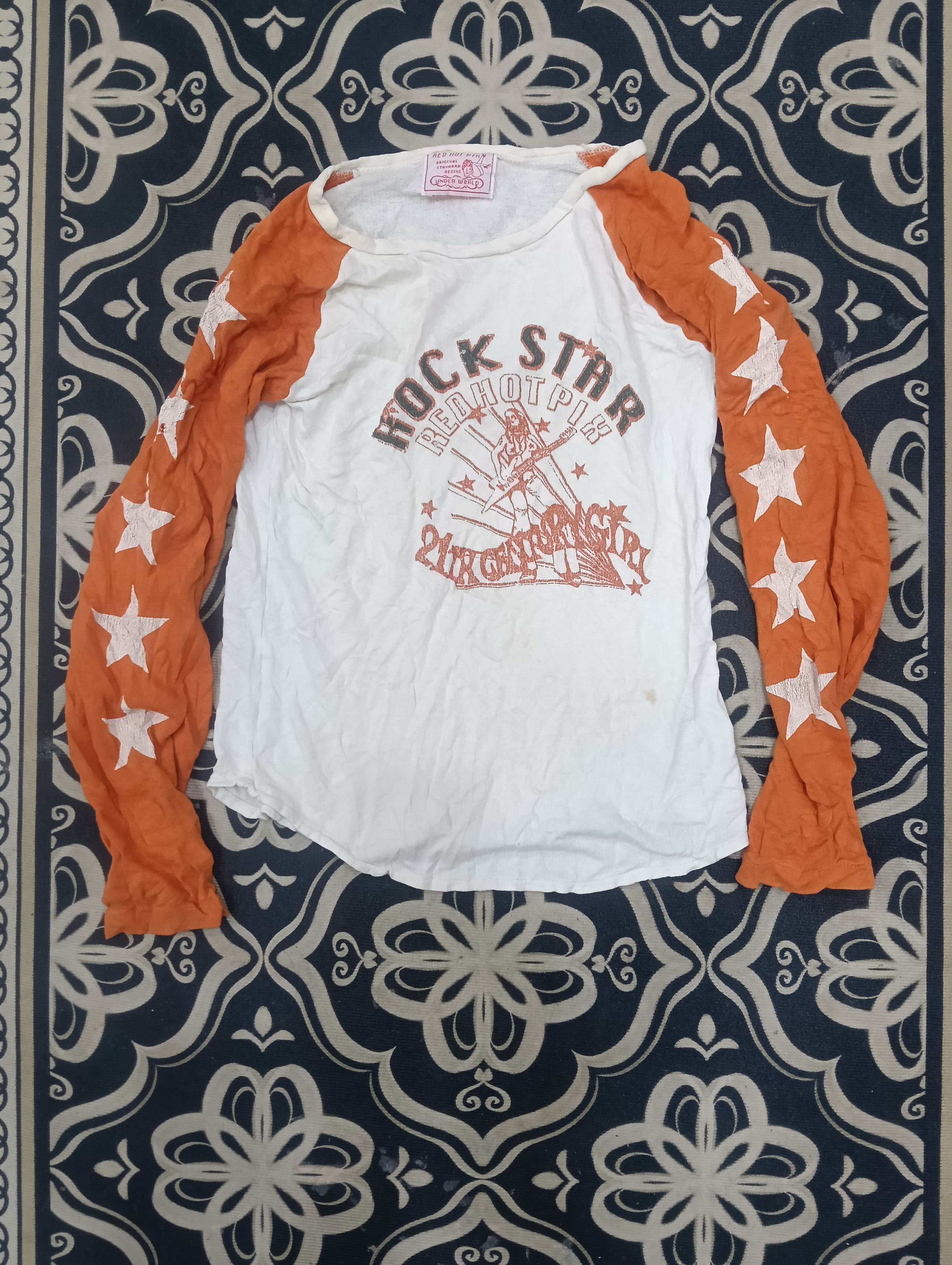 Hysteric Glamour Sick Thrashed Red Hot Pix Raglan Shirt Size S / US 4 / IT 40 - 2 Thumbnail