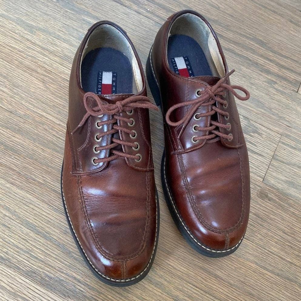 Tommy Hilfiger Tommy Hilfiger Classic Brown Leather Lace Ups Size 9.5 Size US 9.5 / EU 42-43 - 2 Thumbnail