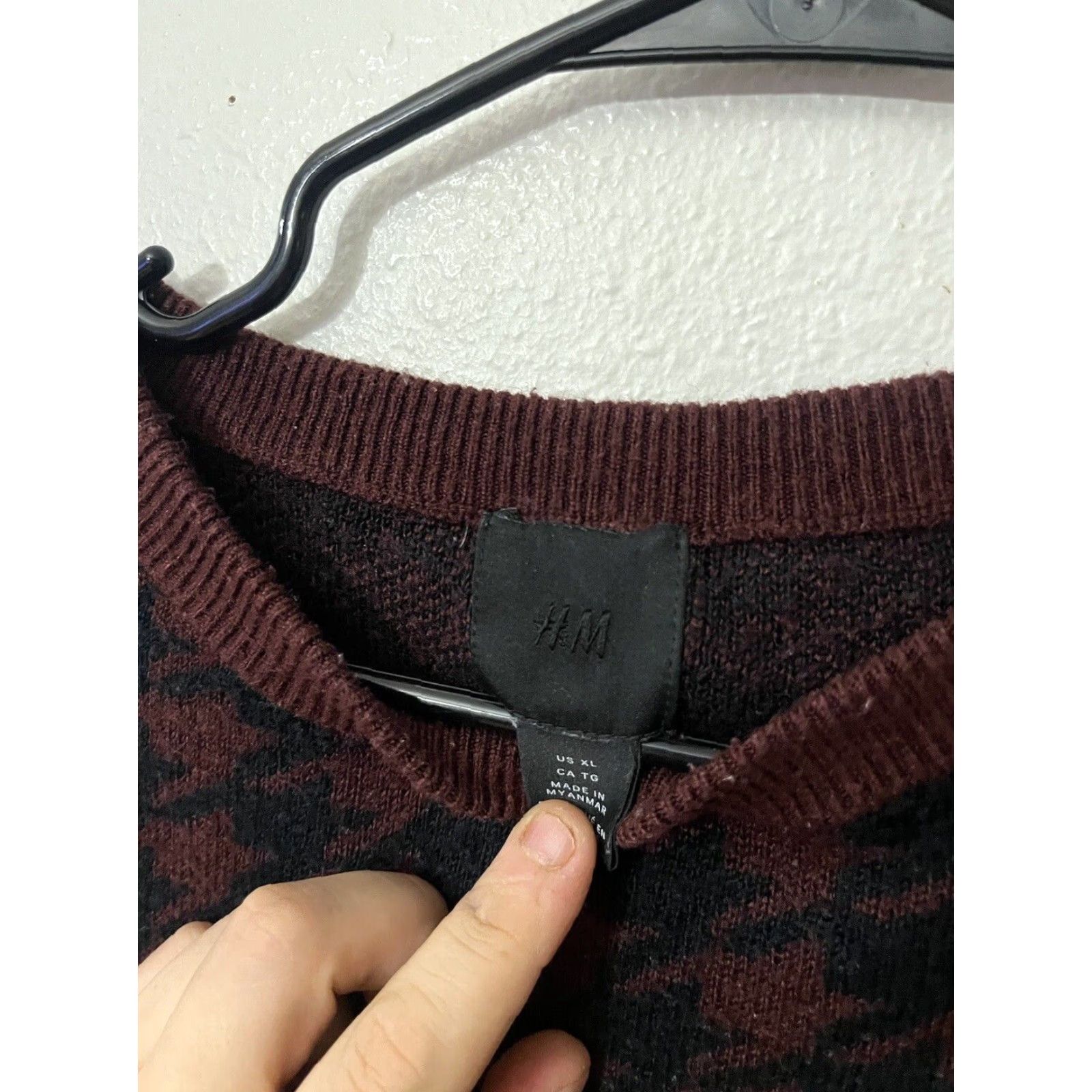 H&M H&M Sweater Shirt Men XL Maroon 100% Cotton Crew Neck Pullover Solid Knit Long Sleeve Vintage? (No) - Men’s Pullover Sweatshirt Size XL Maroon Size US XL / EU 56 / 4 - 2 Thumbnail