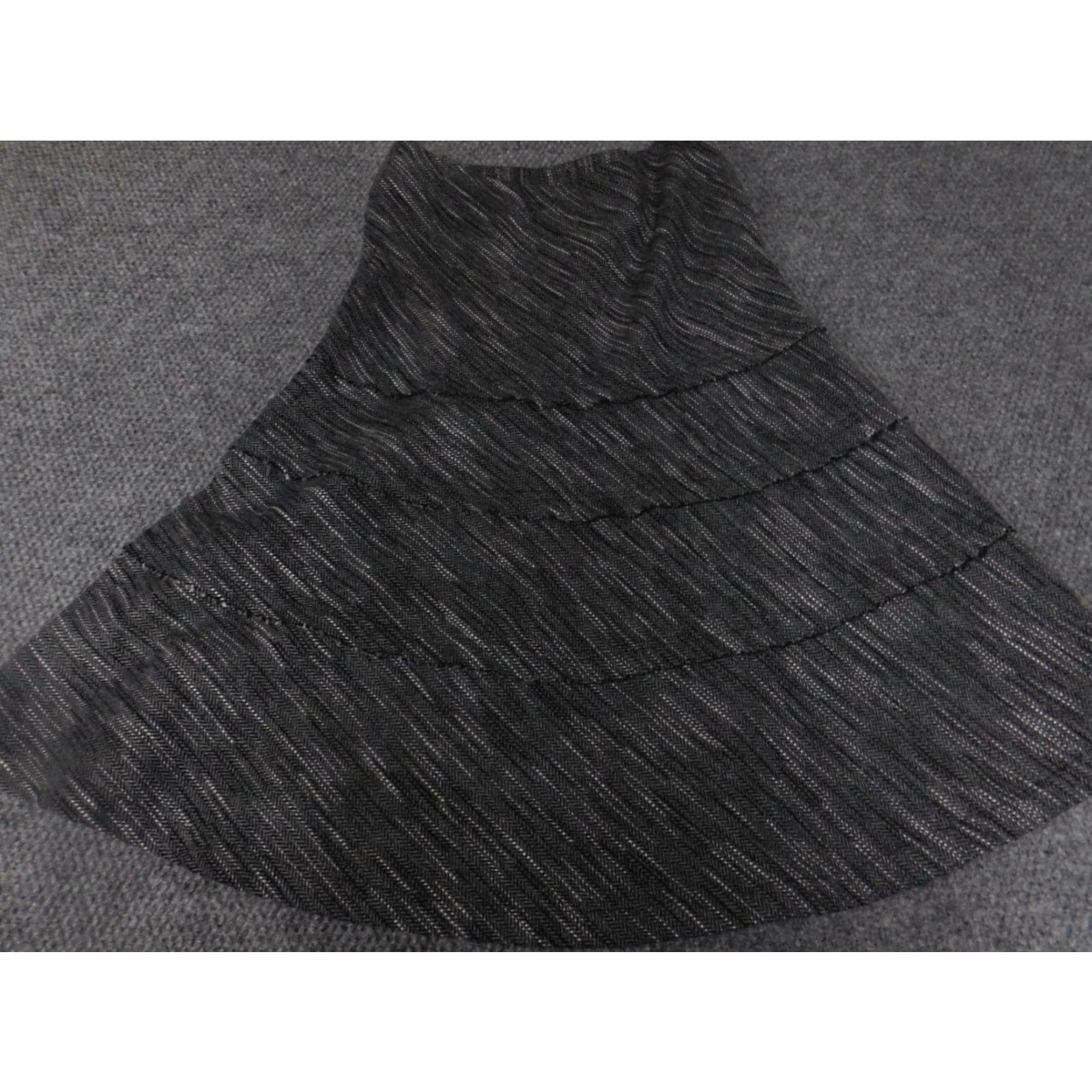 Vintage Ann Trinity Skirt Womens Midi Gray Ruffles A-Line Knit Polyester Zip 4 Size 27" / US 4 / IT 40 - 2 Thumbnail