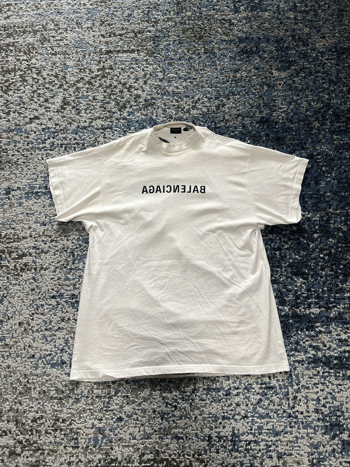 トップス BALENCIAGA destroyed mirror logo tshirt Balenciaga Inside Out Mirror Destroyed Cotton T-Shirt in
