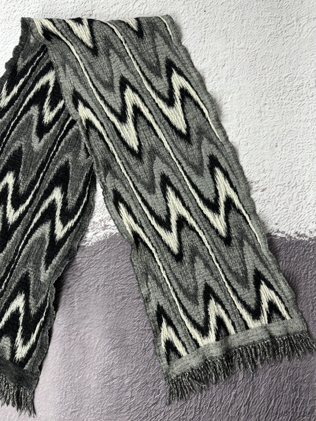 Vintage Vintage Pure Wool avant garde grey pattern scarf Size ONE SIZE - 4 Thumbnail