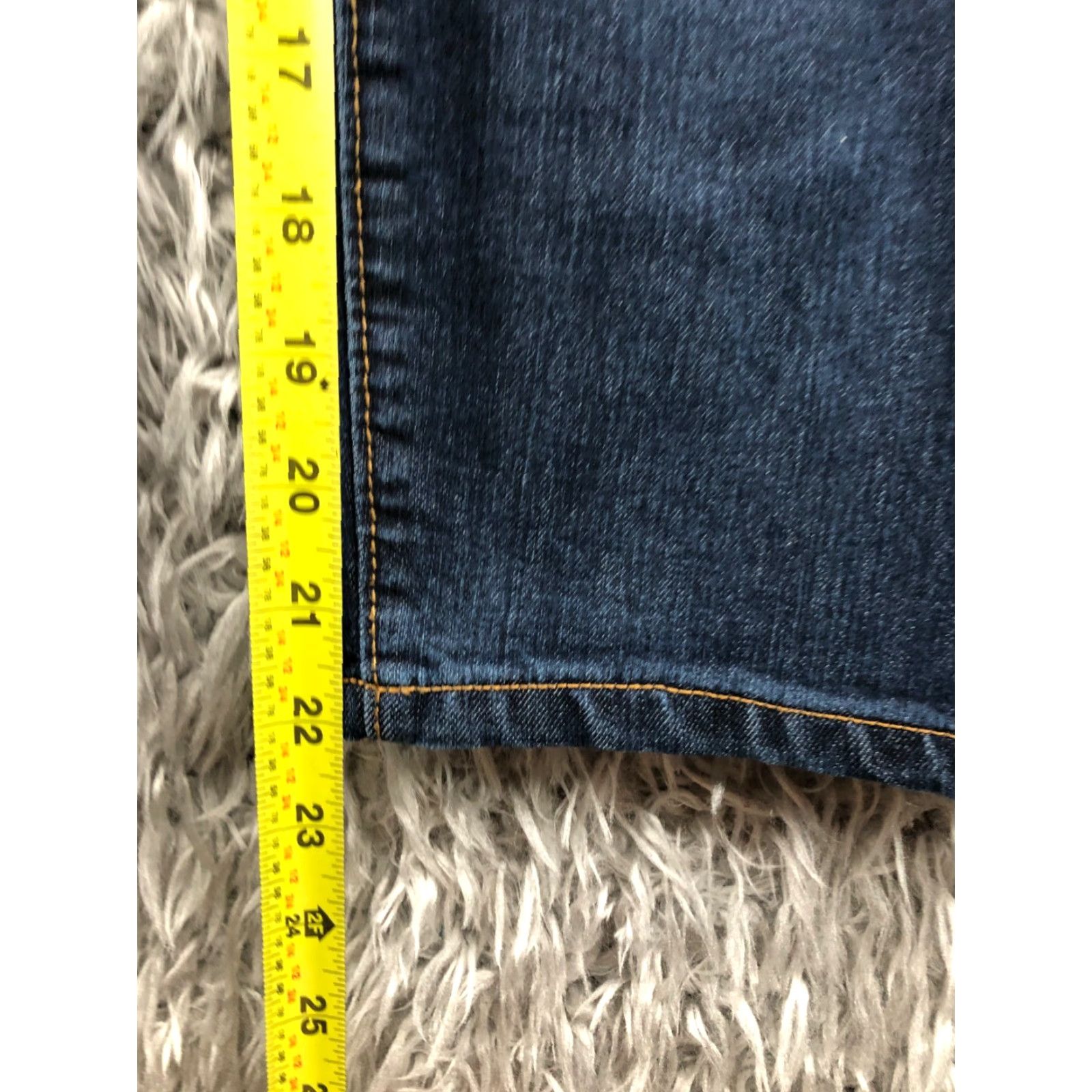 Loft LOFT Jeans Cropped Size 6 Womens Dark Blue 5-Pocket Denim Regular Rise Mid 30" Waist XP FLAW Included Size 28" / US 6 / IT 42 - 3 Thumbnail