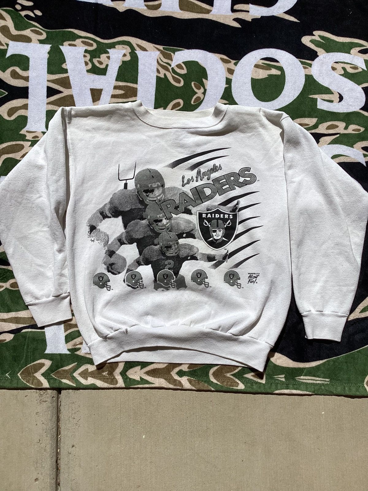 NFL × Tultex × Vintage Vtg 1990s Los Angeles Raiders player/helmet Tultex sweatshrt Size US M / EU 48-50 / 2 - 1 Thumbnail