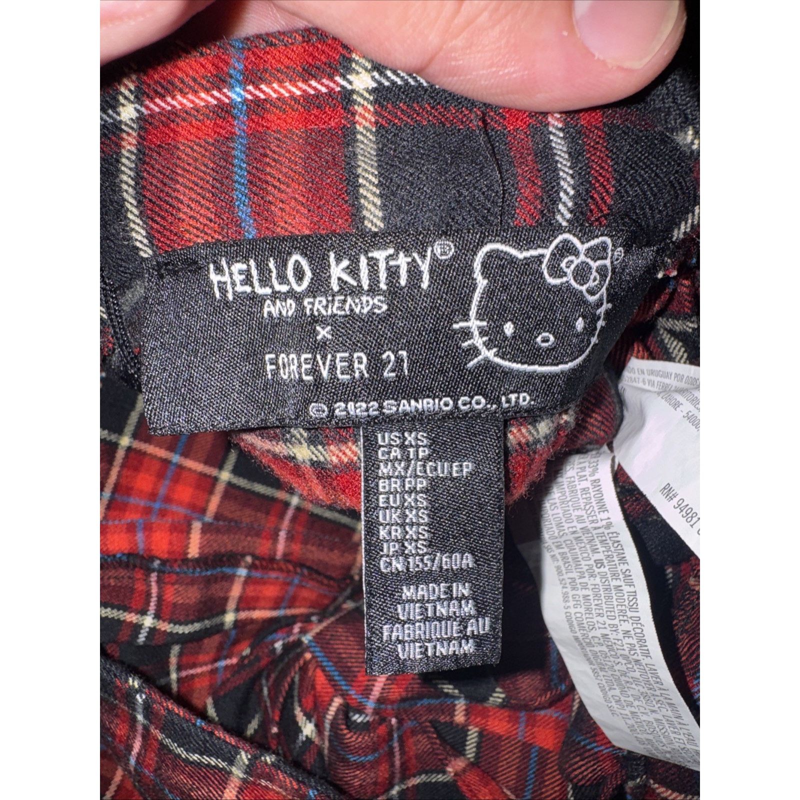 Forever 21 Forever 21 x Hello Kitty Plaid Skirt XS Size 26" / US 2 / IT 38 - 3 Thumbnail