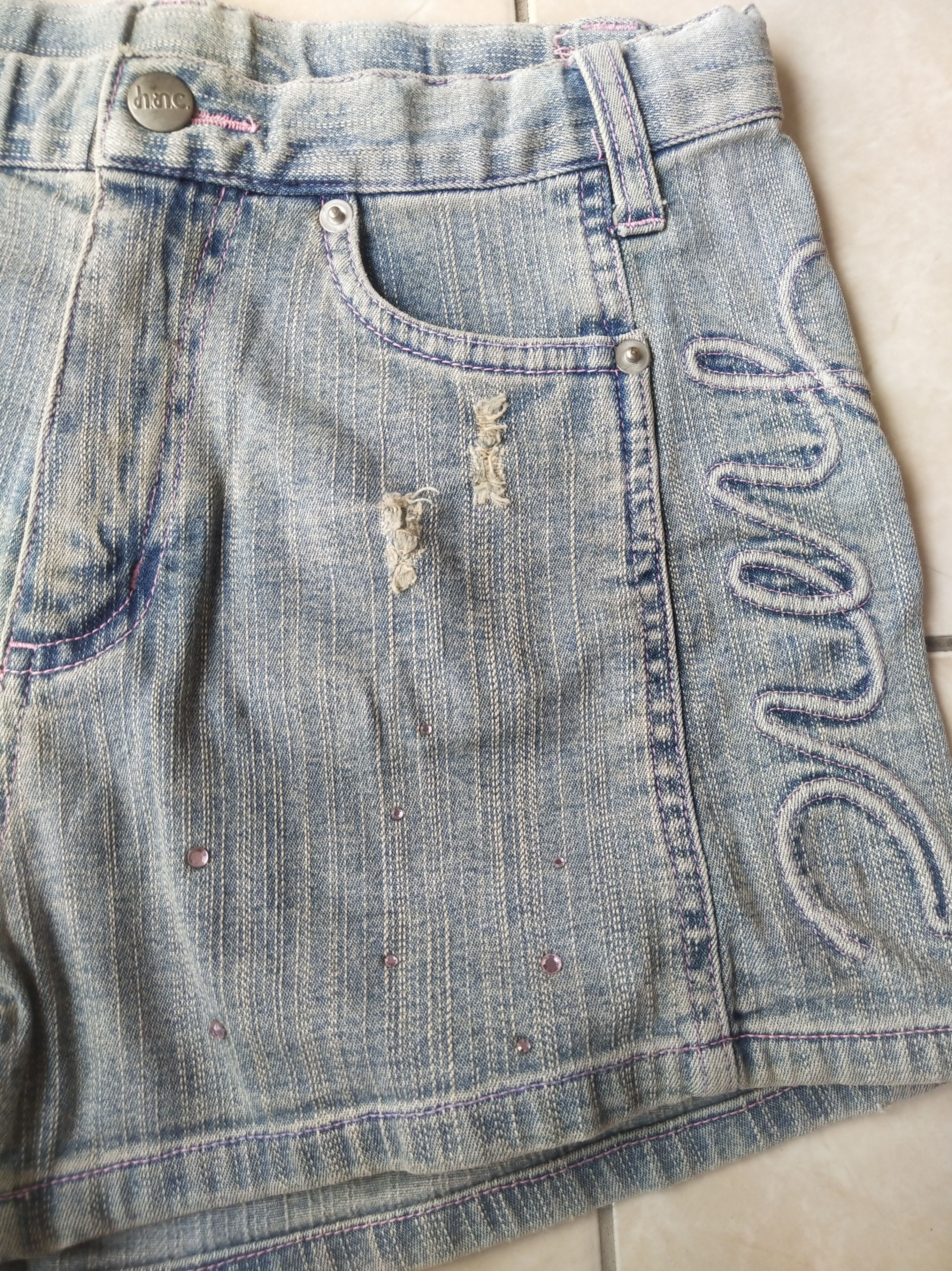 Hysteric Glamour Hiromichi Nakano Denim Shorts Rhinestone Studs & Embroidery Size 28" / US 6 / IT 42 - 3 Thumbnail