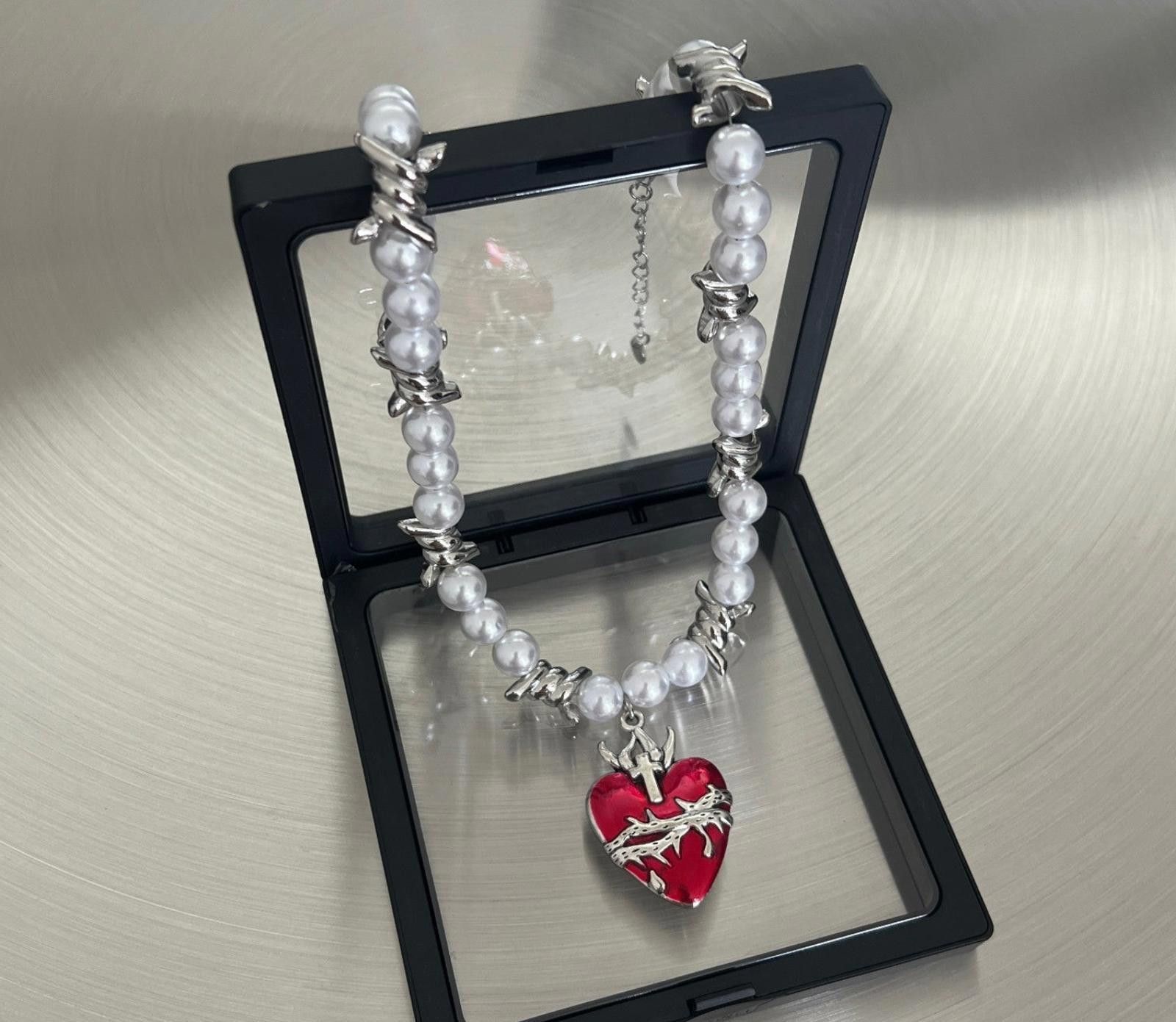 Jewelry Barbed Wire Pearl Chain Necklace with Red Heart Pendant Size ONE SIZE - 5 Thumbnail