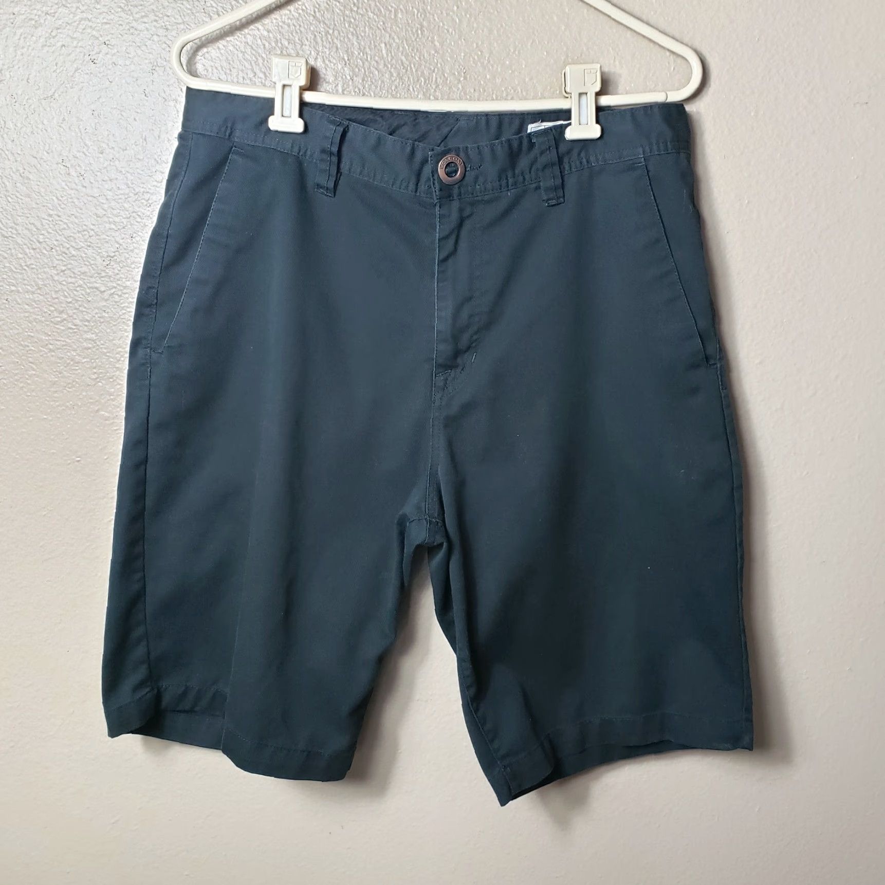 Volcom Volcom Frickin Black Chino Shorts-Size 32 | Men | Chino | Relaxed Fit | 10.5" Inseam | Black | Polyester/Cotton | Casual Vintage: No Size US 32 / EU 48 - 4 Thumbnail