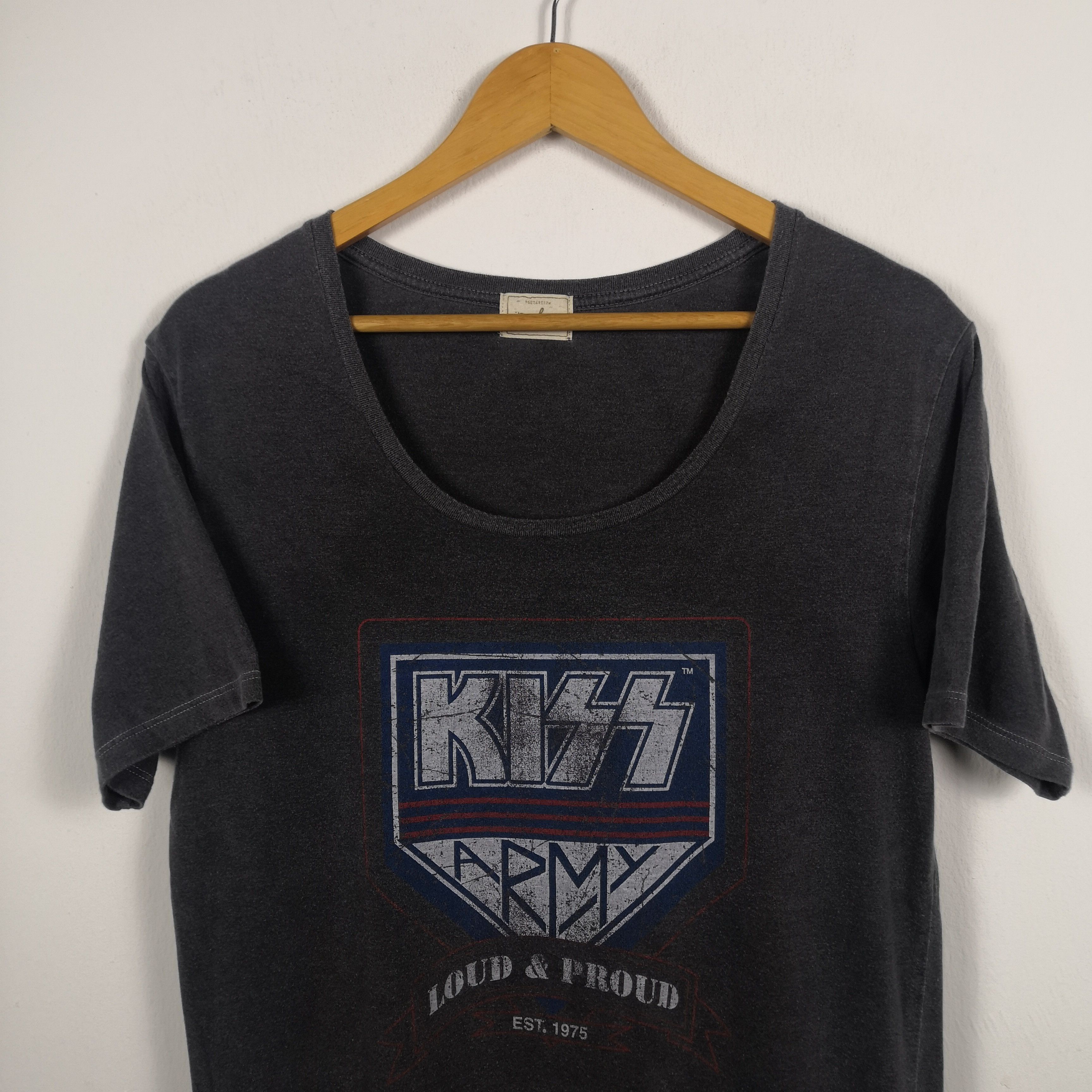 Band Tees Y2K KISS Loud & Proud Band T-Shirt Tour Concert Rock Tees Size US S / EU 44-46 / 1 - 2 Thumbnail