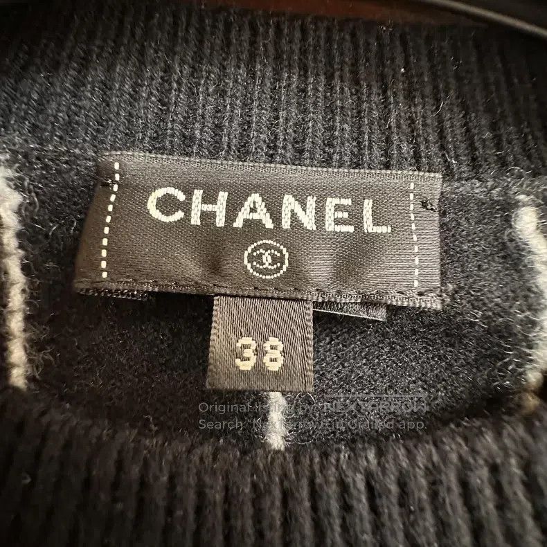 Chanel Chanel 23P black vertical striped cashmere shirt round-nec Size XS / US 0-2 / IT 36-38 - 5 Thumbnail