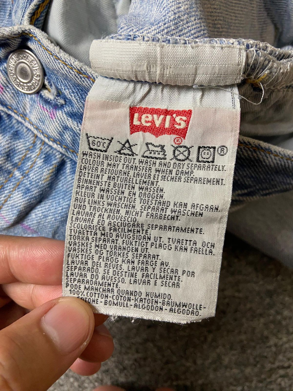 Levi's Vintage LEVIS Paint Splatter Denim Shorts (143) Size US 32 / EU 48 - 6 Thumbnail