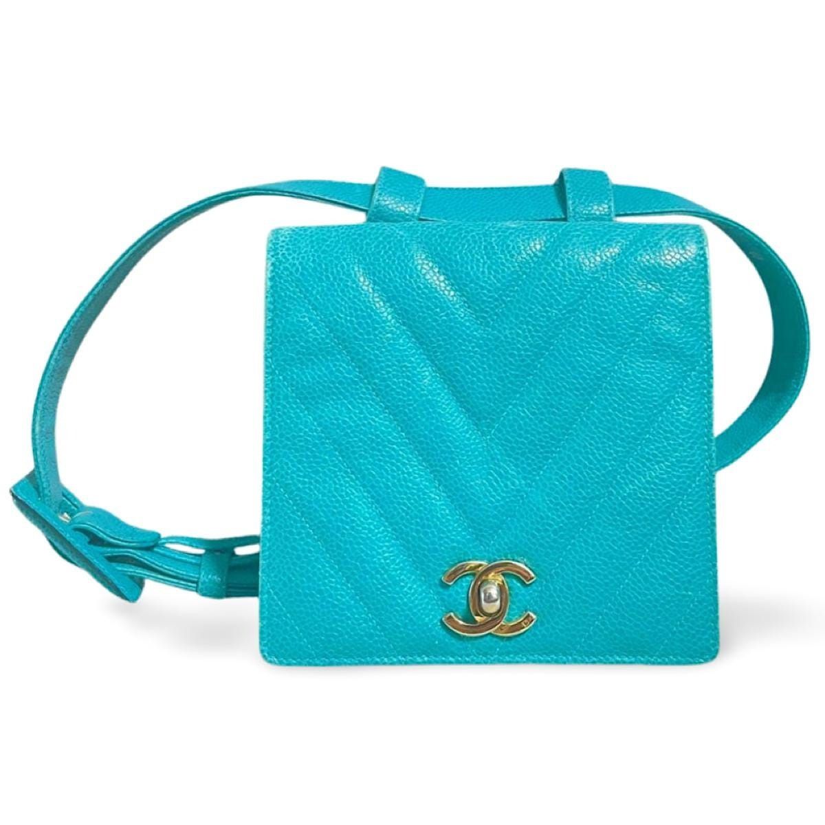 Chanel Vintage CHANEL blue caviar v stitch, chevron fanny pack. Size ONE SIZE - 1 Thumbnail