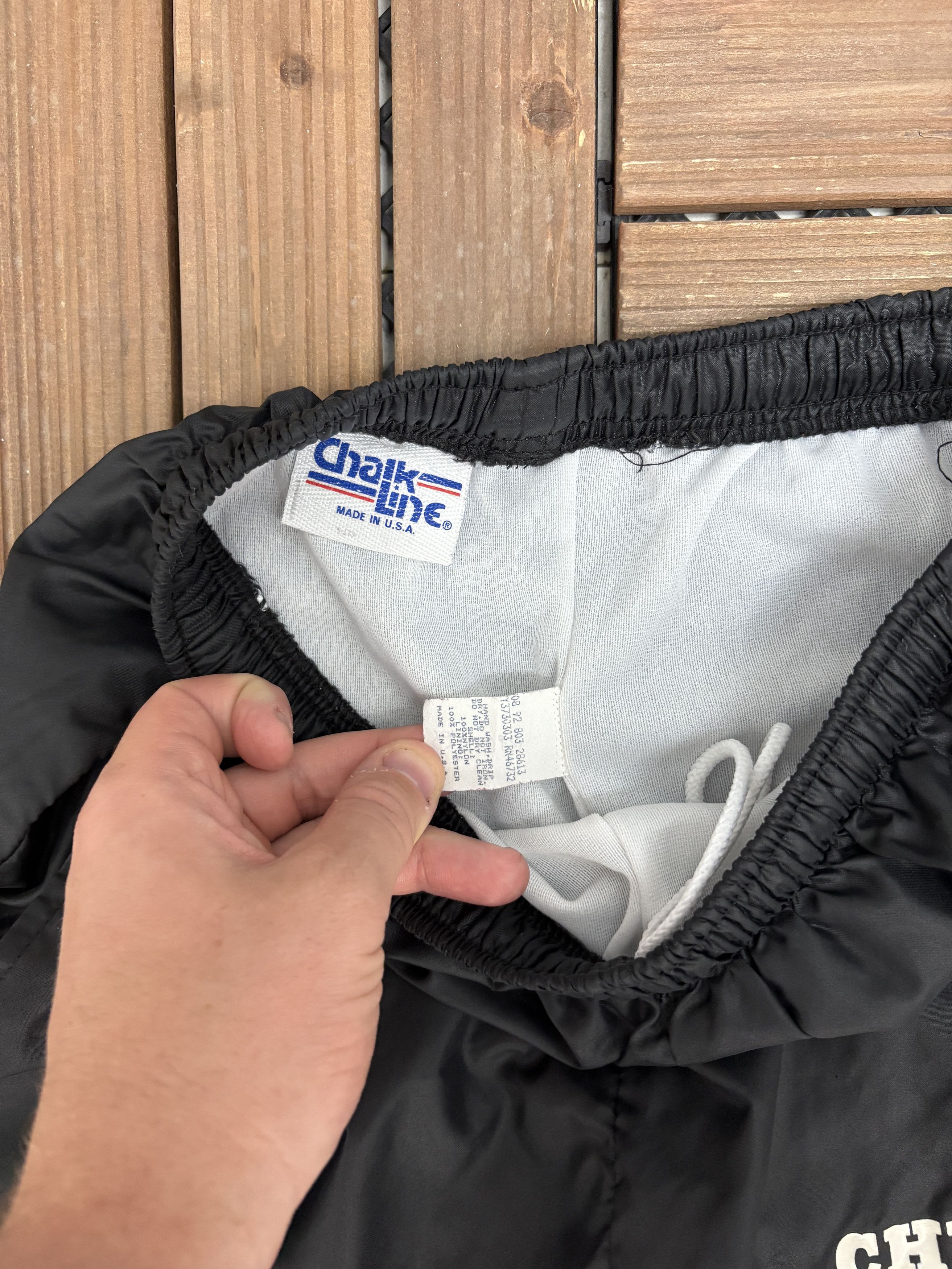 Chalk Line × Vintage Chicago Bulls Vintage Black Track Pants Size US 26 / EU 42 - 5 Thumbnail