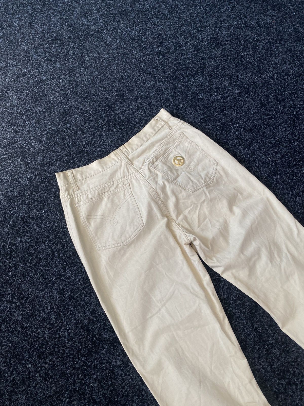 Moschino 🚨90s Moschino Made in italy rare beige pants gold logo Size 30" / US 8 / IT 44 - 2 Thumbnail