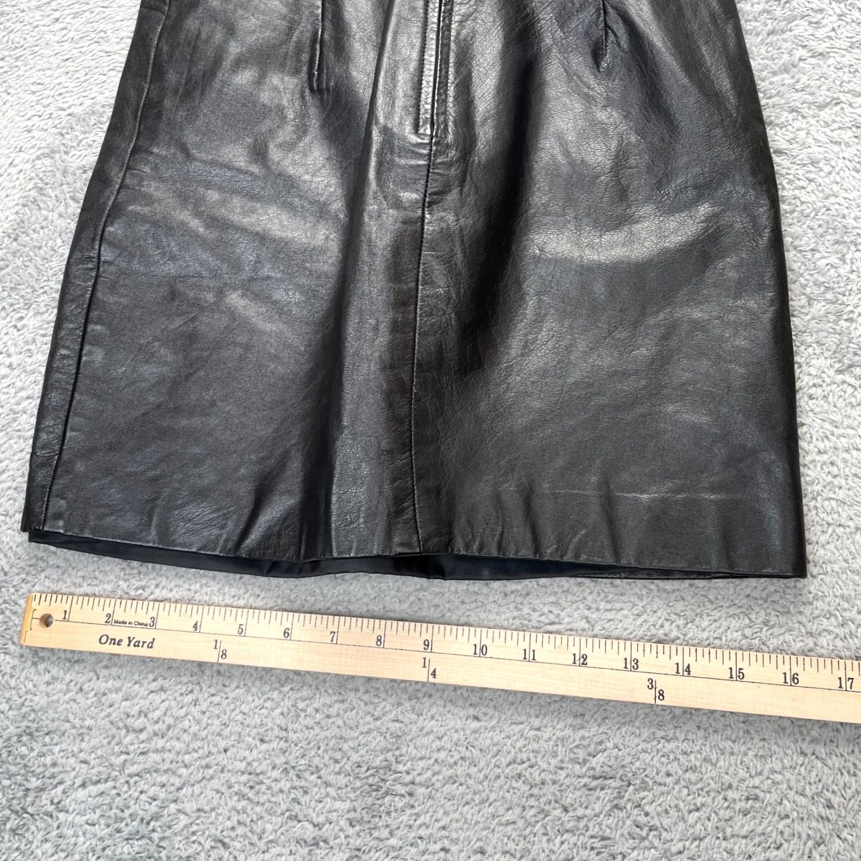 Vintage VINTAGE Wilsons Leather Skirt Womens Small Black Straight And Pencil Mini Lined Size 28" / US 6 / IT 42 - 6 Thumbnail