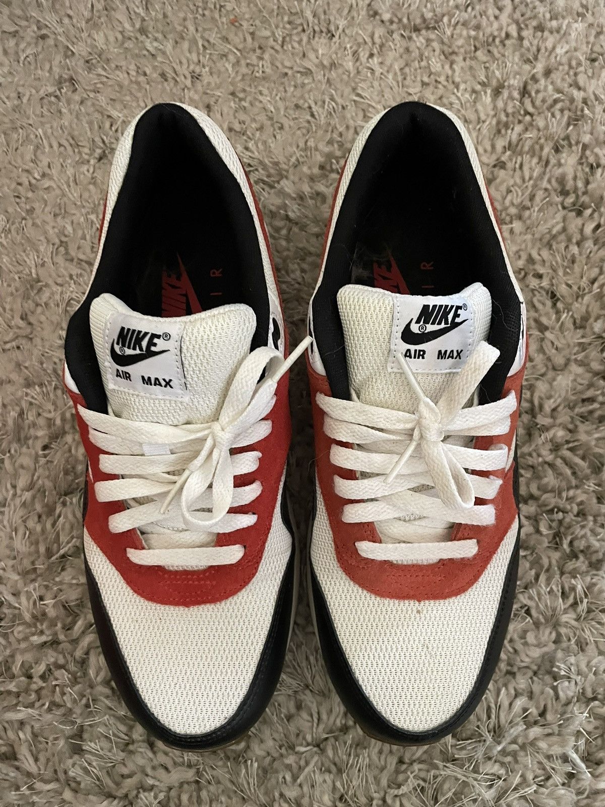 Nike Air Max 1 Essentials sz 9.5 Size US 9.5 / EU 42-43 - 5 Thumbnail