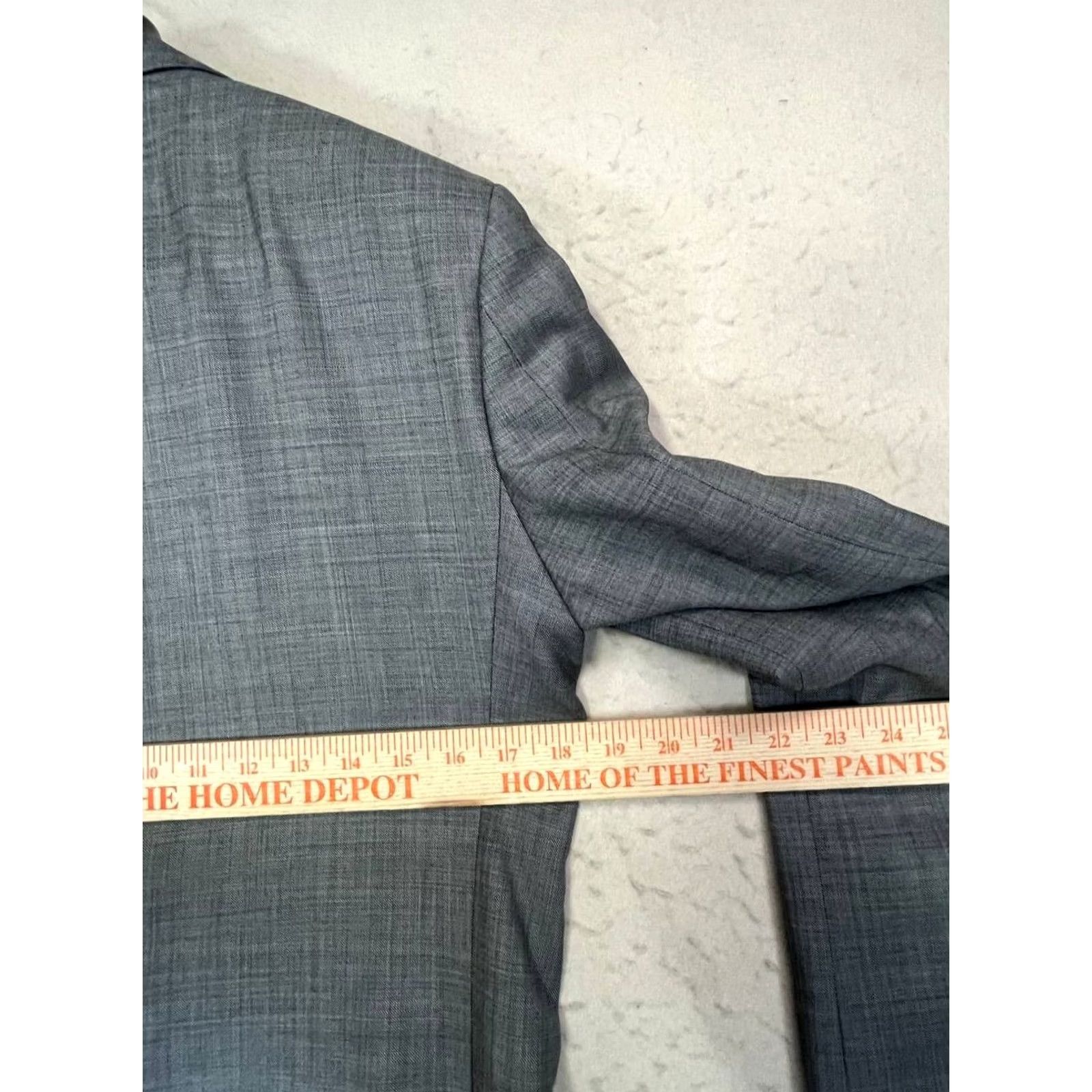 Egara EGARA Blazer Slim Fit 100% Wool Gray Men 36R Regular Notch Lapel 2-Button Single-Breasted Jacket, Designer, Modern, Business Formal Size 36R - 3 Thumbnail