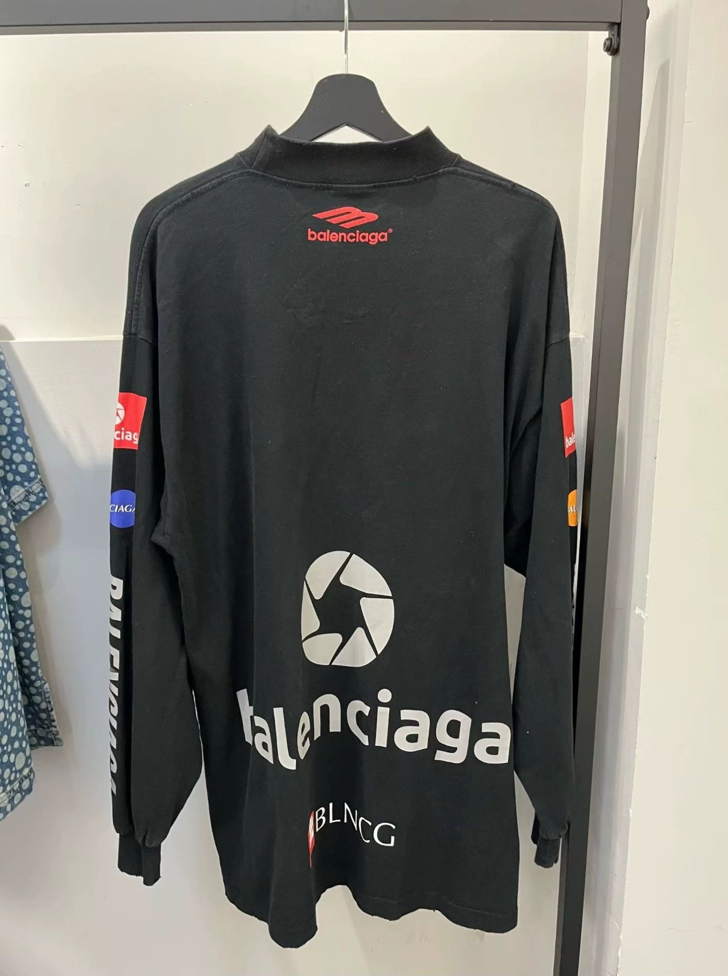 balenciaga sweatshirts
