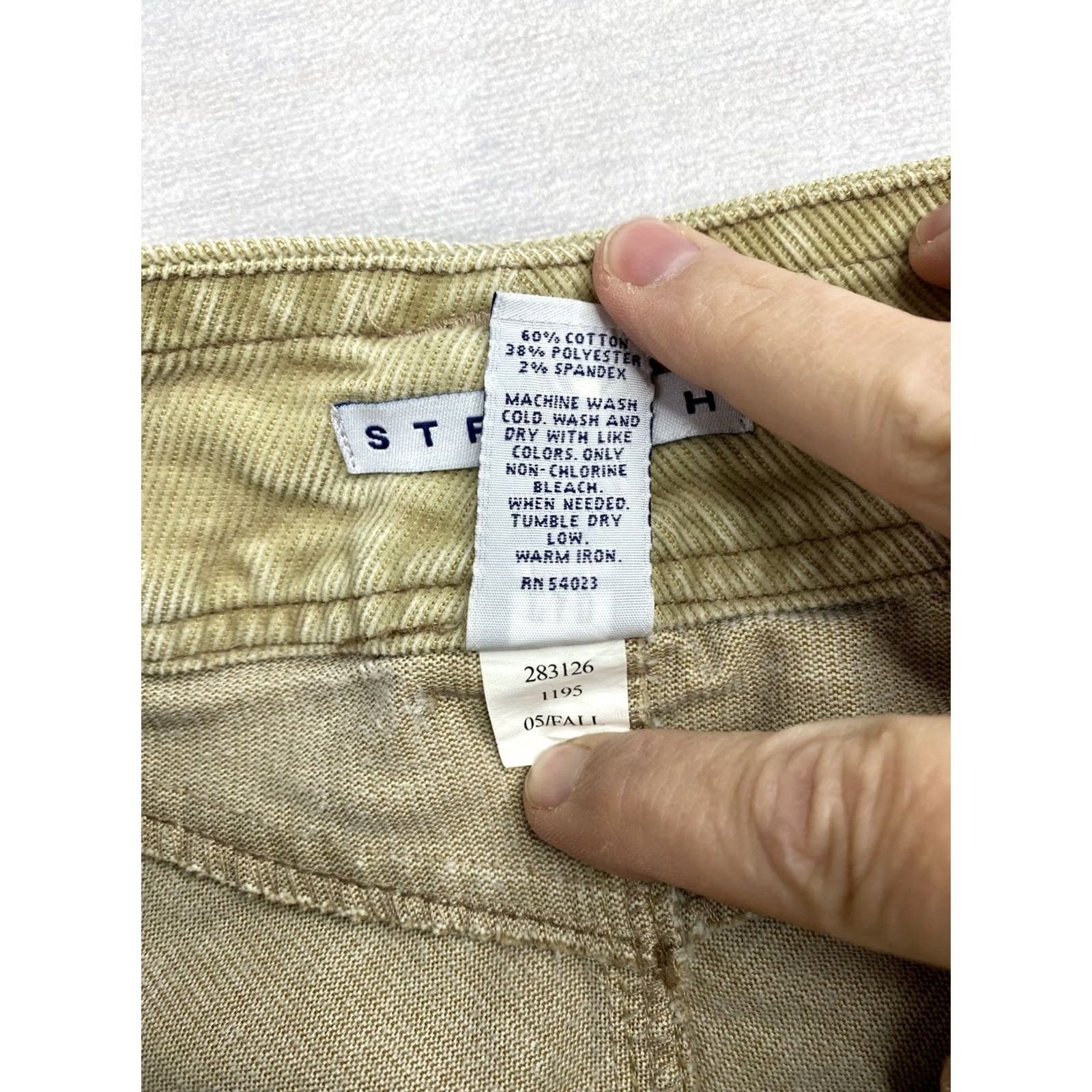Gap VINTAGE Gap Corduroy Mini Skirt Sz 2 Tan Brown Casual Preppy 2000s Women Short Skirt Mens Womens Girls Size 26" / US 2 / IT 38 - 6 Thumbnail