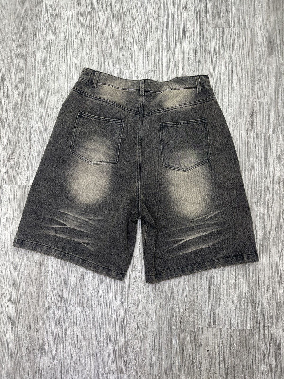 Vale Vale studded denim shorts logo black Size US 30 / EU 46 - 2 Thumbnail