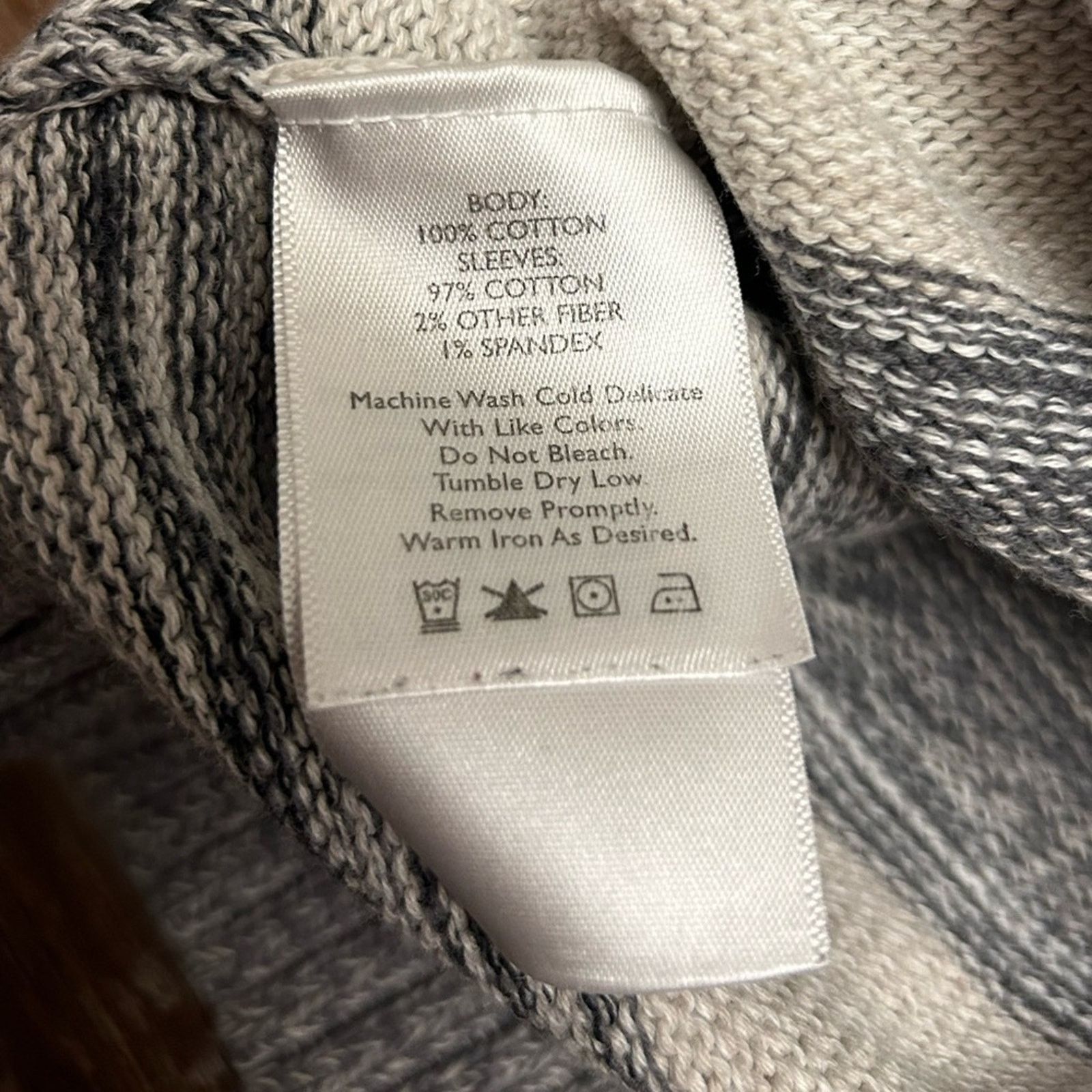Eddie Bauer Eddie Bauer Black White and Grey Striped Knit Sweater Small Size M / US 6-8 / IT 42-44 - 5 Thumbnail