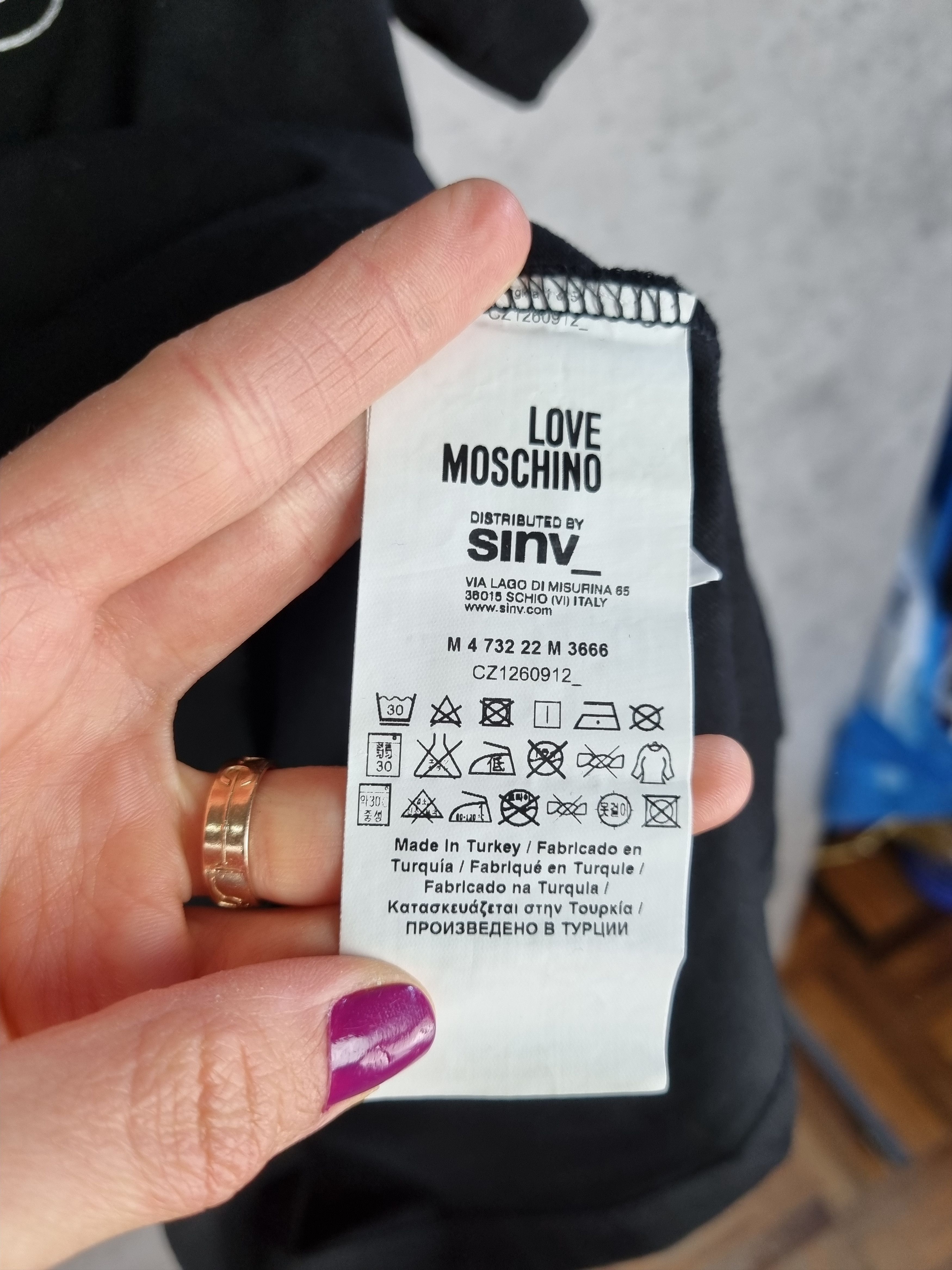 Moschino × Vintage Love Moschino Metallic Big Logo Cotton Tee Shirt Size US M / EU 48-50 / 2 - 4 Thumbnail