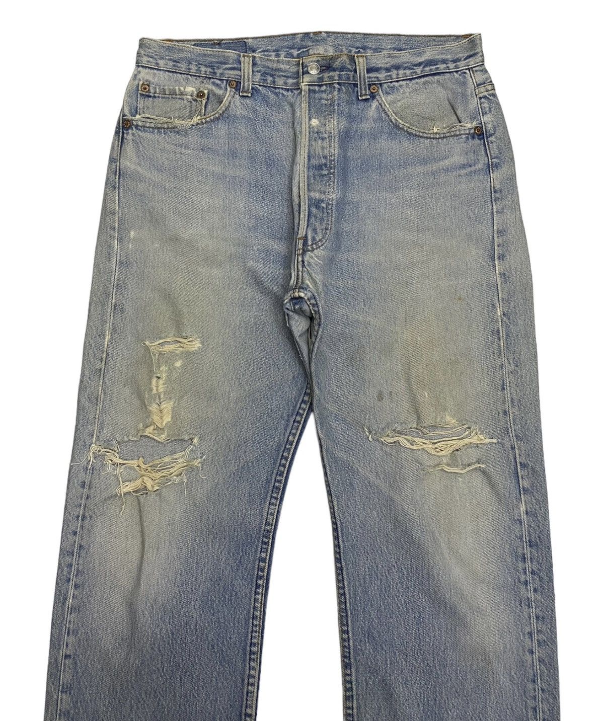 Levi's Vintage Clothing 🔥VINTAGE LEVIS 501 DISTRESSED DENIM MADE IN USA JEANS Size US 34 / EU 50 - 5 Thumbnail