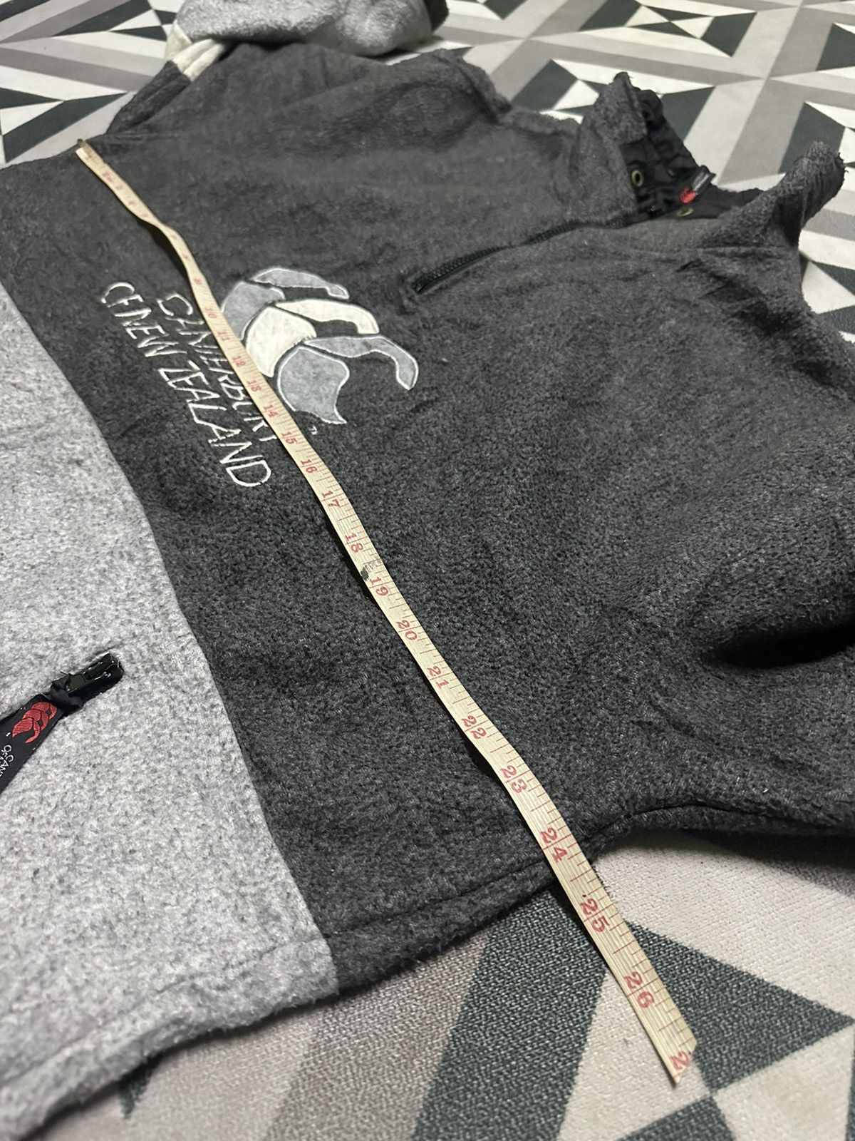 Canterbury of New Zealand Canterbury of new zealand center logo fleece sweatshirt Size US L / EU 52-54 / 3 - 11 Thumbnail