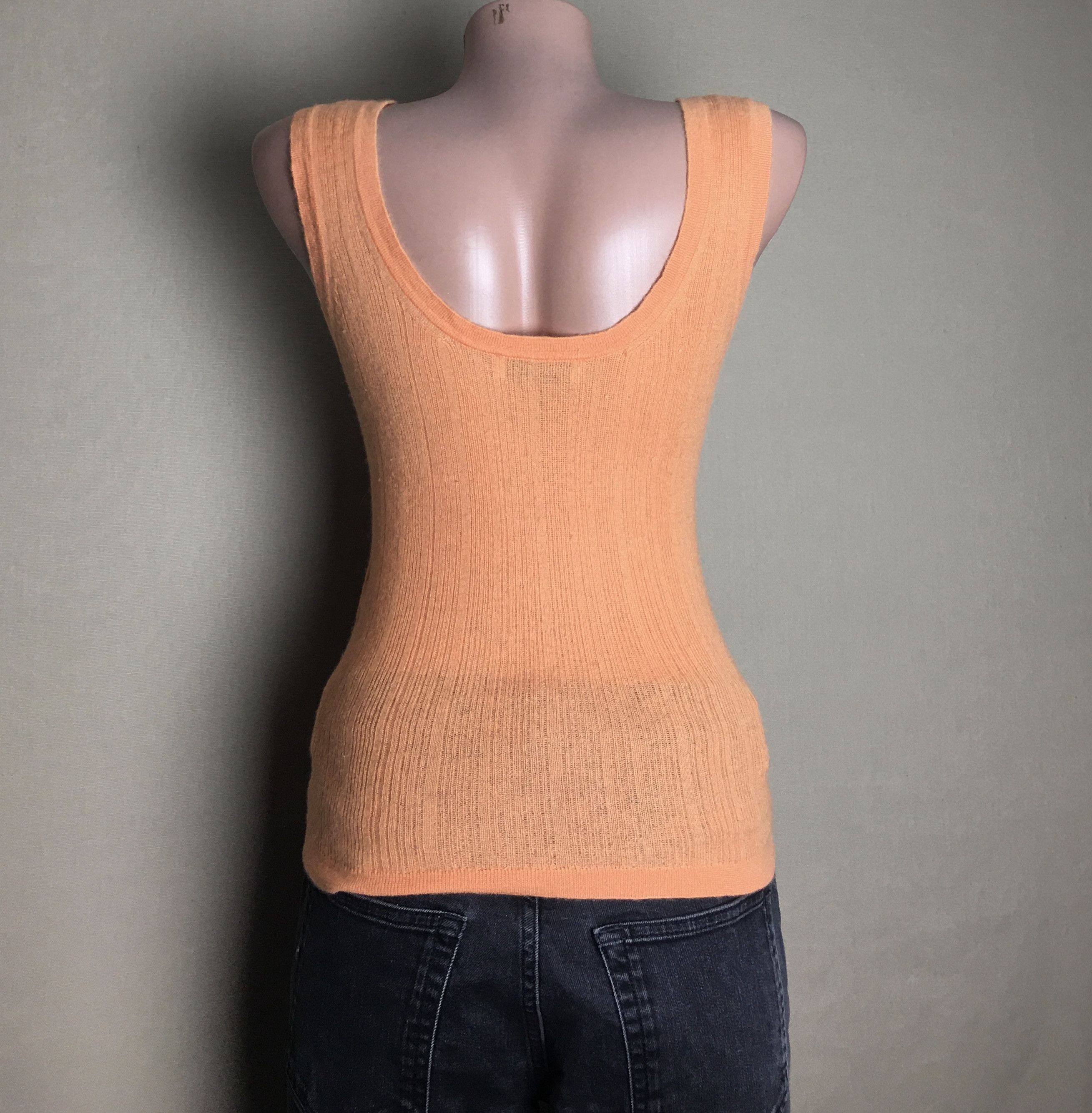 Iris von Arnim Iris von Arnim Cashmere Sleeveless Top Sweater Size M Size M / US 6-8 / IT 42-44 - 2 Thumbnail