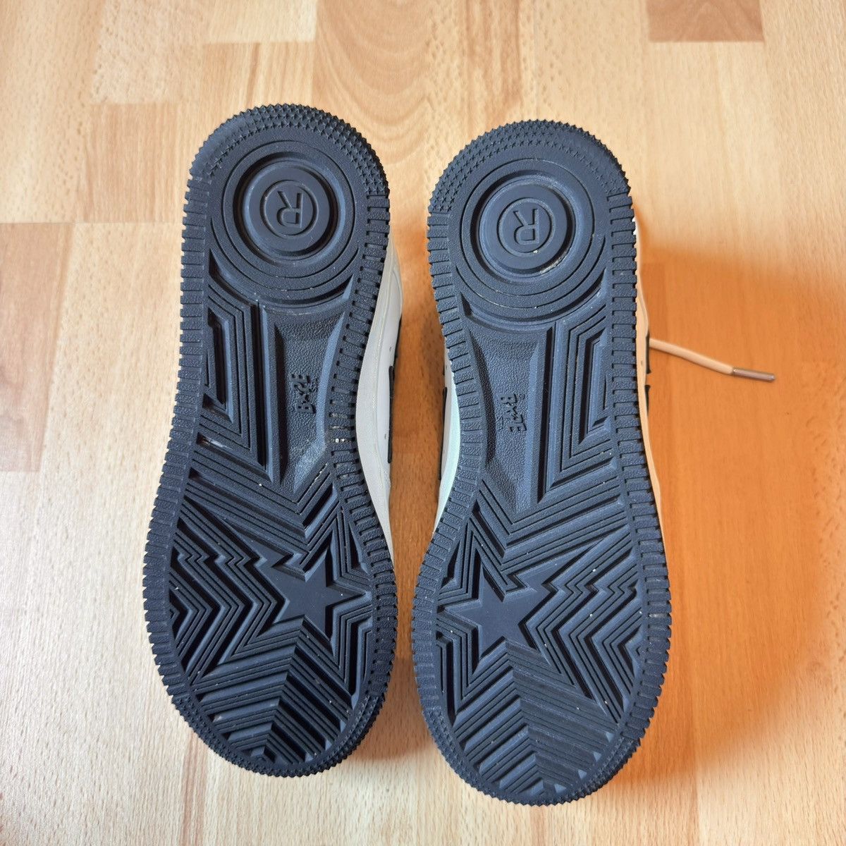 Bape × JJJJound Bape bapesta x jjjjound Size US 7 / EU 40 - 6 Thumbnail