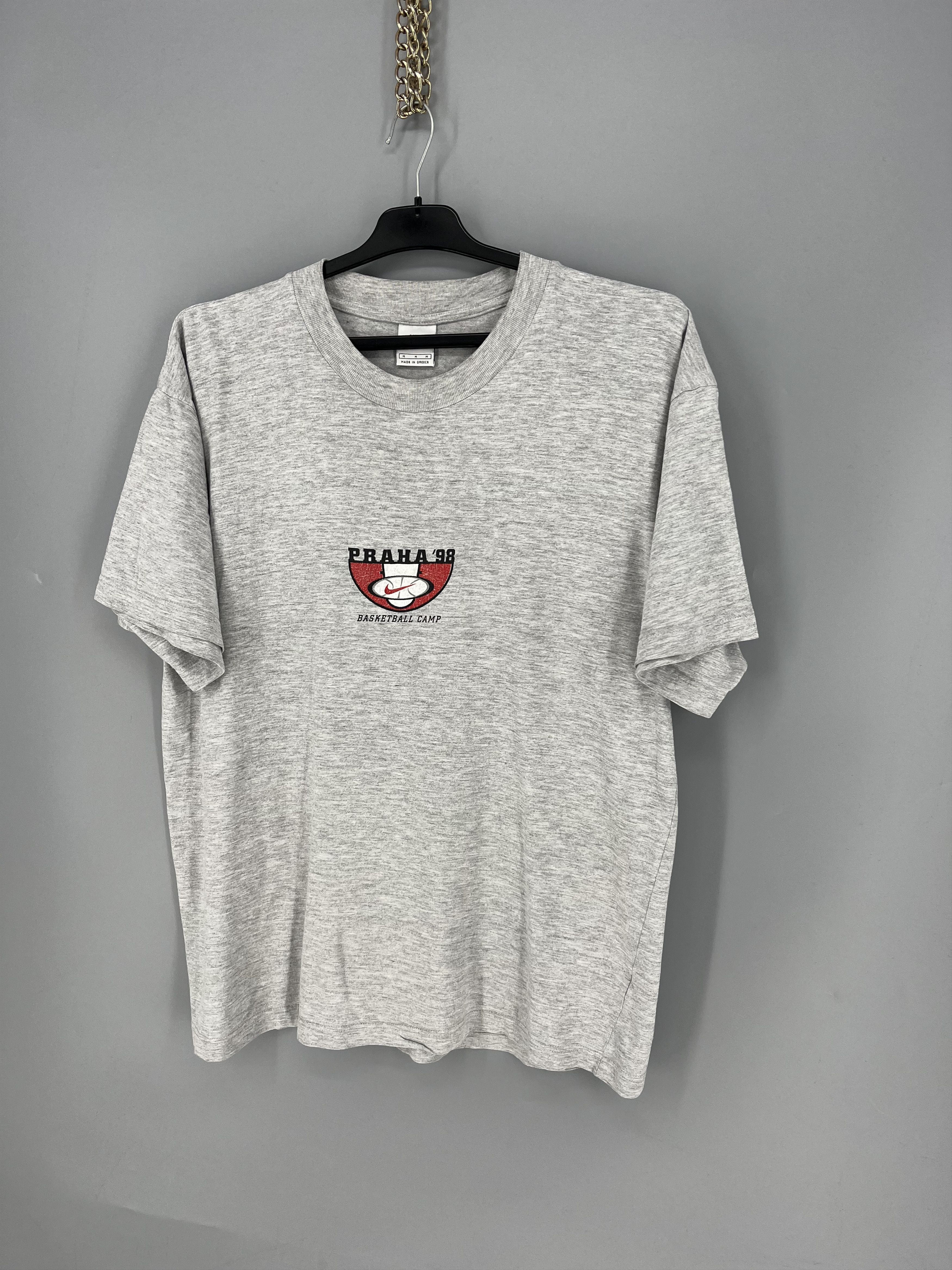 Nike Vintage 90s Praha 98 Basketball Camp T-Shirt M Grey Size US M / EU 48-50 / 2 - 3 Thumbnail