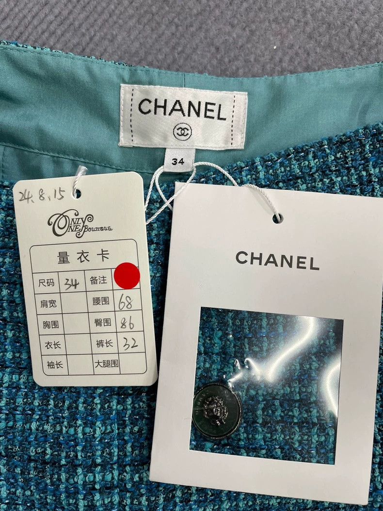 Chanel Chanel 22P Peacock Blue Tweed Woven Shorts Size 42" / US 20 - 4 Thumbnail