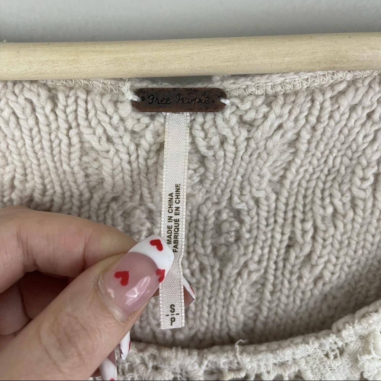 Free People FREE PEOPLE Ivory Creme Aurora Jewel Knit Sweater Size S / US 4 / IT 40 - 8 Thumbnail