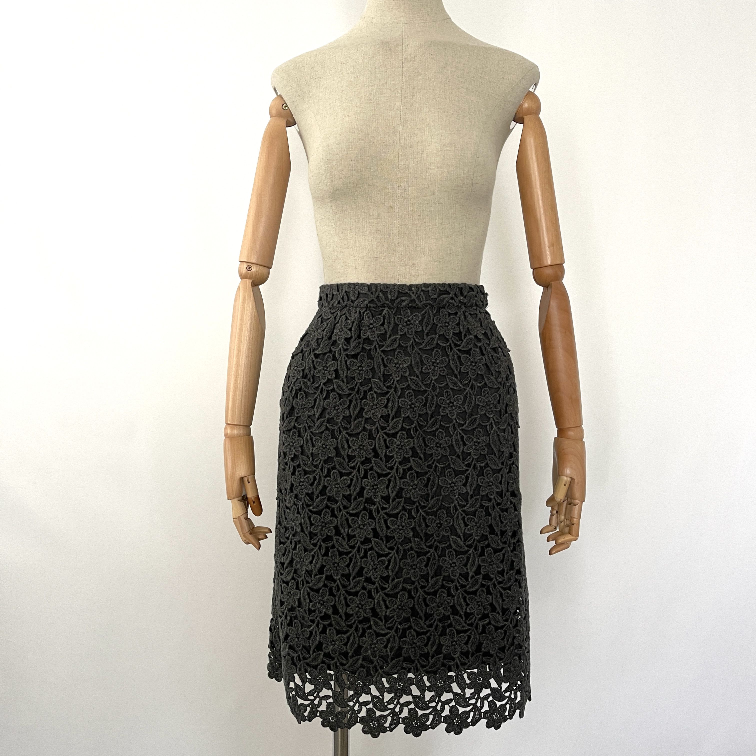 Dolce & Gabbana DOLCE & GABBANA Gray Wool Pencil Skirt size 38 IT Size 26" / US 2 / IT 38 - 2 Thumbnail
