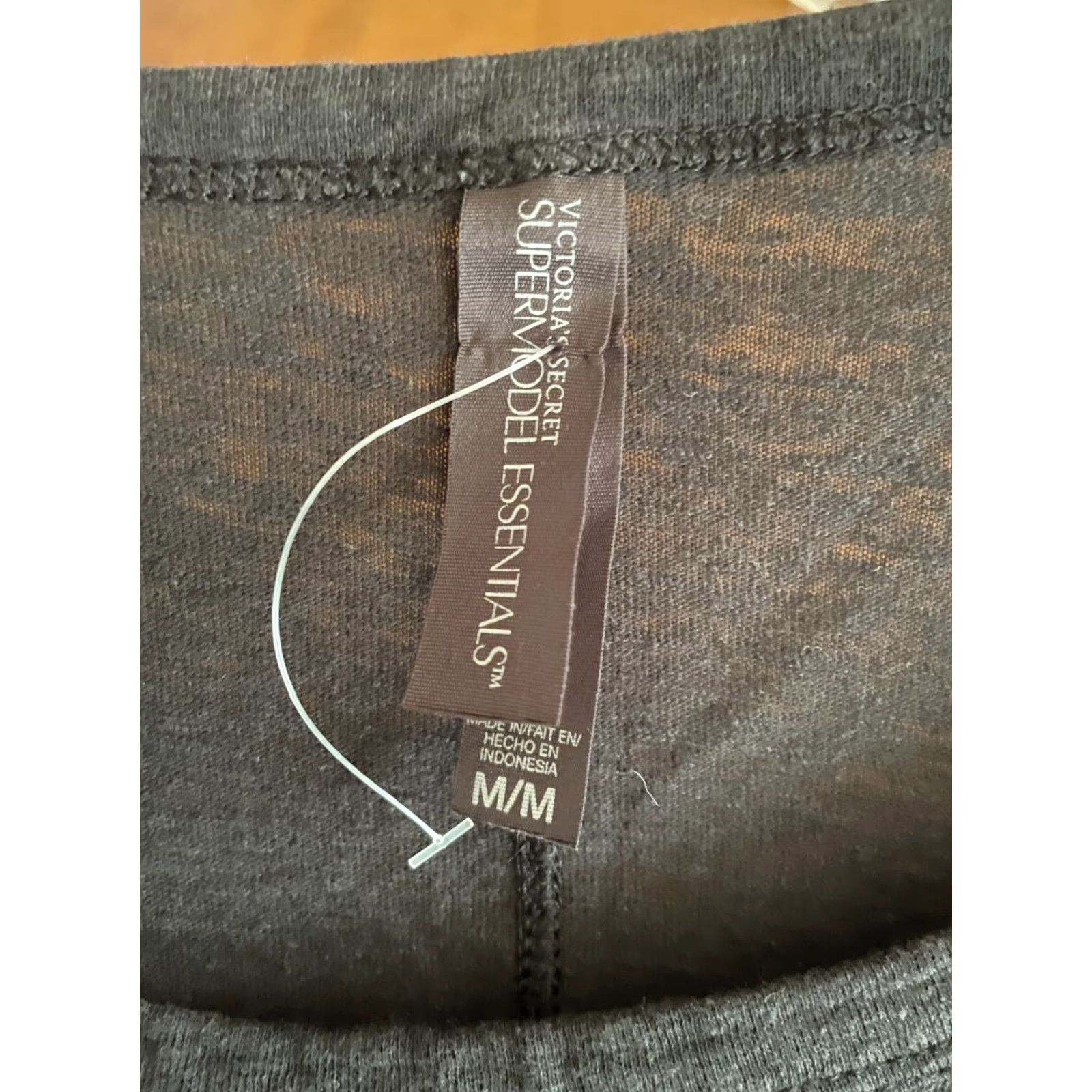 Victoria's Secret Victoria's Secret LIMITED EDITION 2011 Fashion Show Short Sleeve Shirt Medium Black Tee Shirt Womens M Size M / US 6-8 / IT 42-44 - 3 Thumbnail