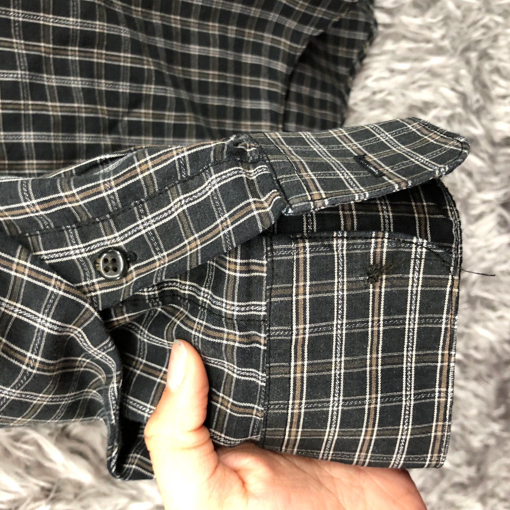 Van Heusen Van Heusen Shirt Mens Size L Black Plaid Long Sleeve Spread Collar Size US L / EU 52-54 / 3 - 2 Thumbnail