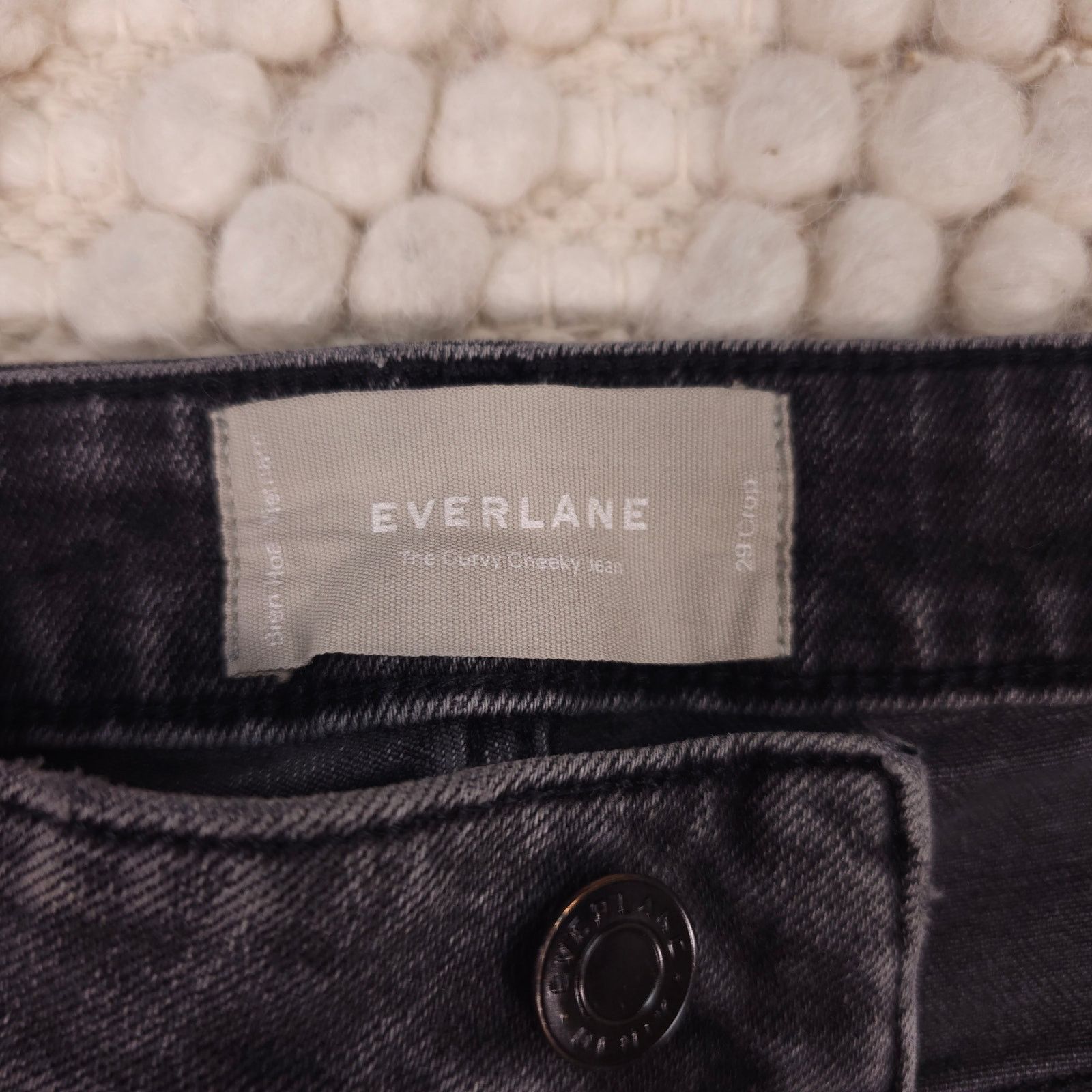Everlane Everlane The Curvy Cheeky Crop Jean Black Sz 29 Size 29" - 4 Thumbnail