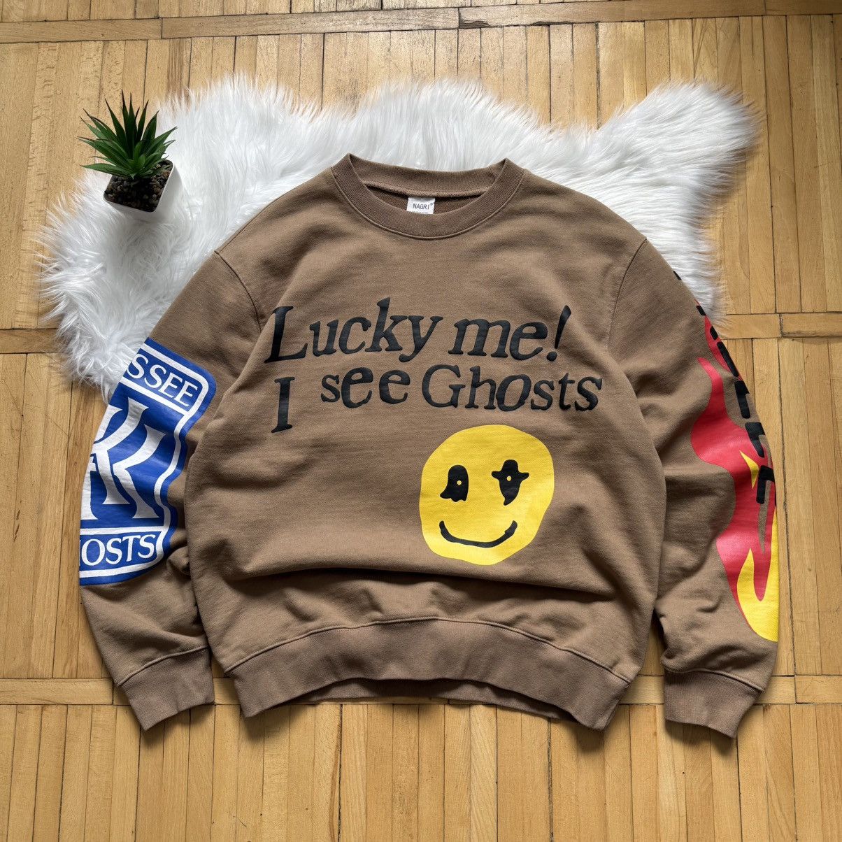 Band Tees 📌 Crazy Lucky Me I See Ghosts Y2K Rap Sweatshirt Size US XL / EU 56 / 4 - 1 Thumbnail